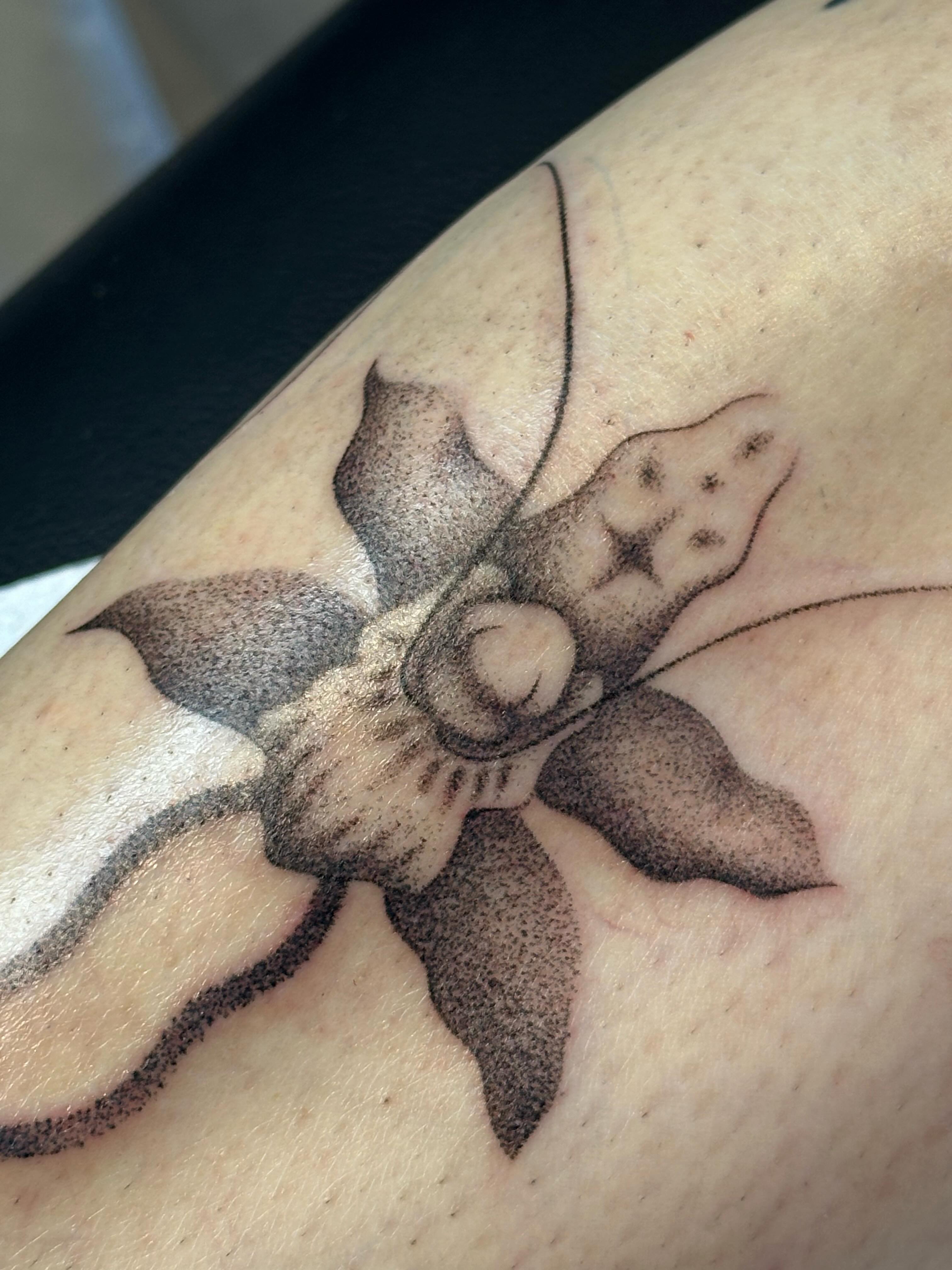 Tattoo by @rrrackham — dotwork