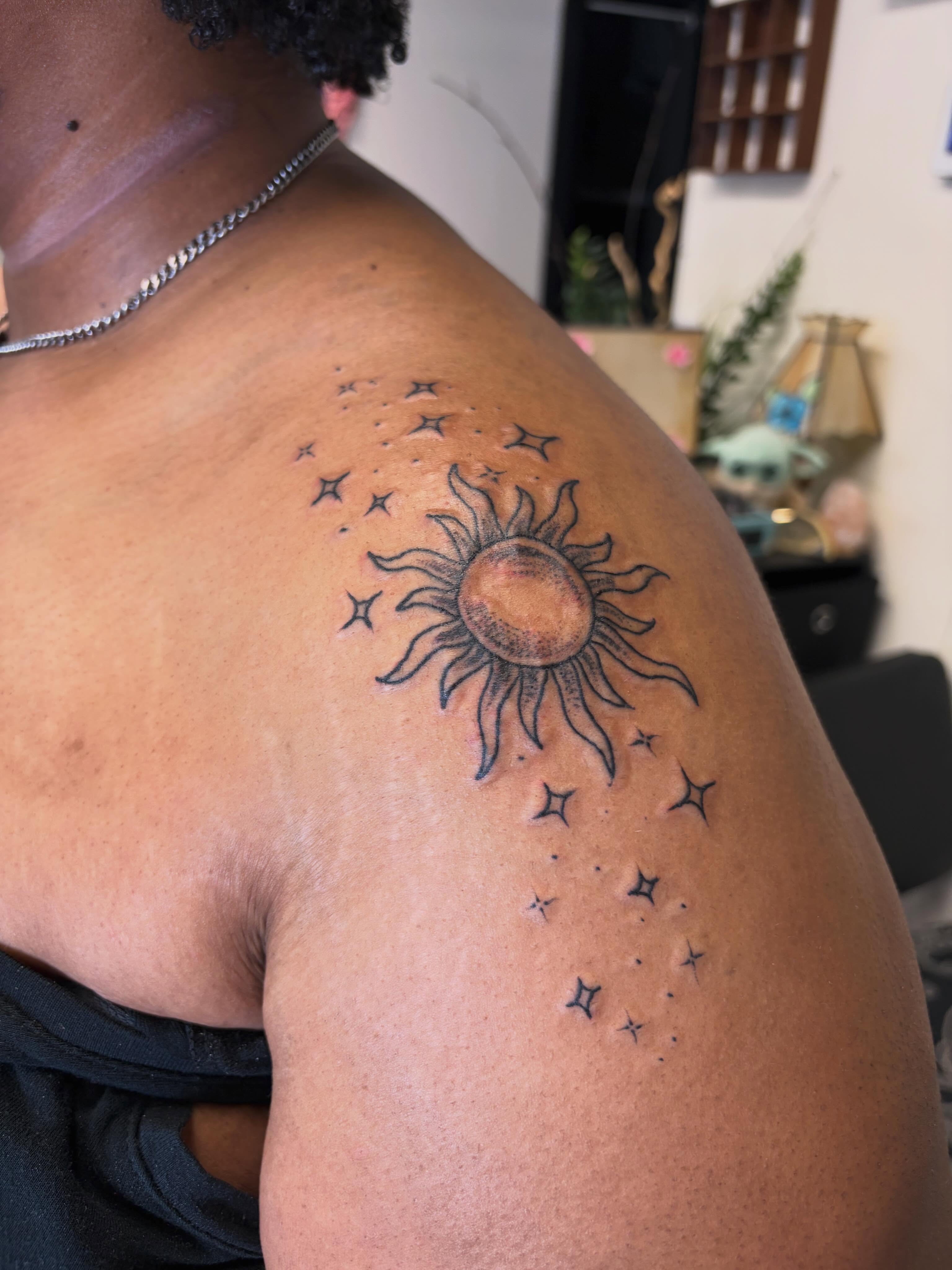 Tattoo by @sumertattoos — black_and_grey