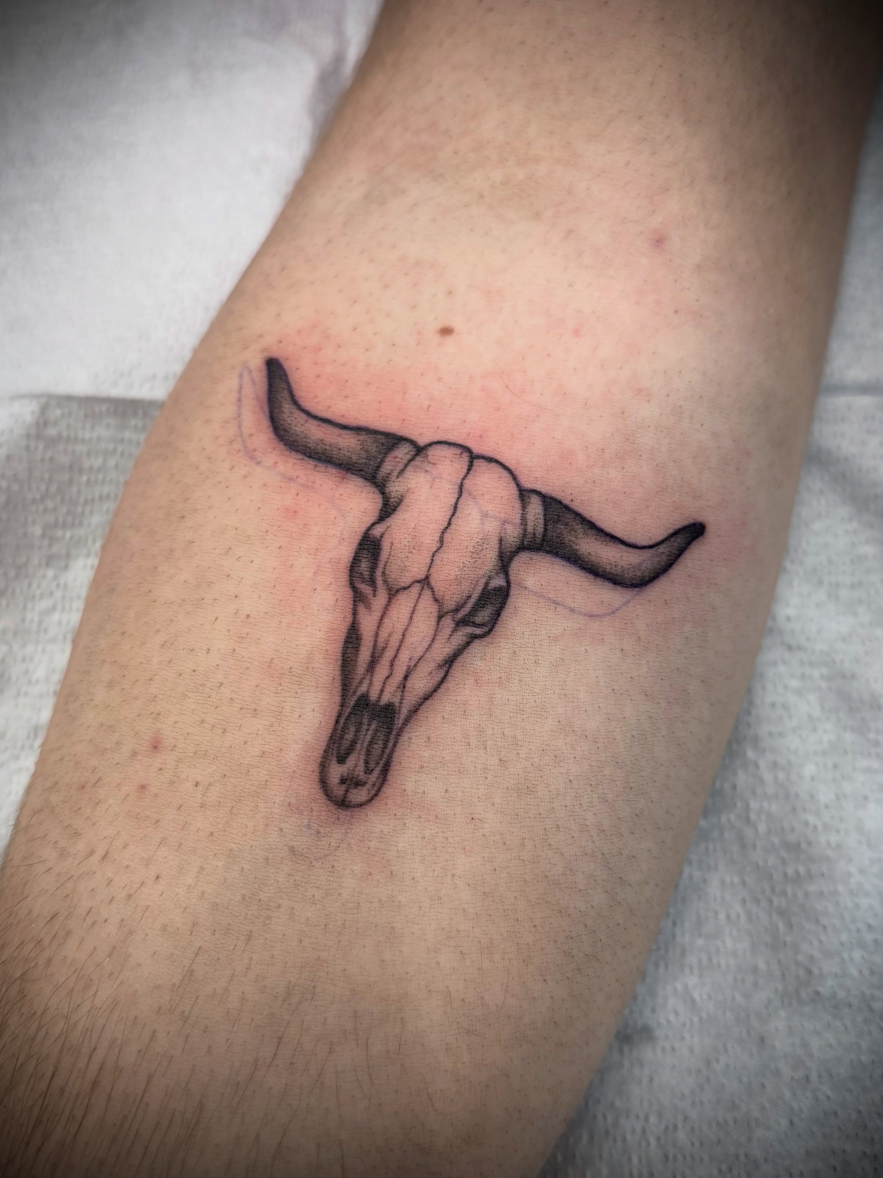 Tattoo by @rori_hughes_artistry — black_and_grey