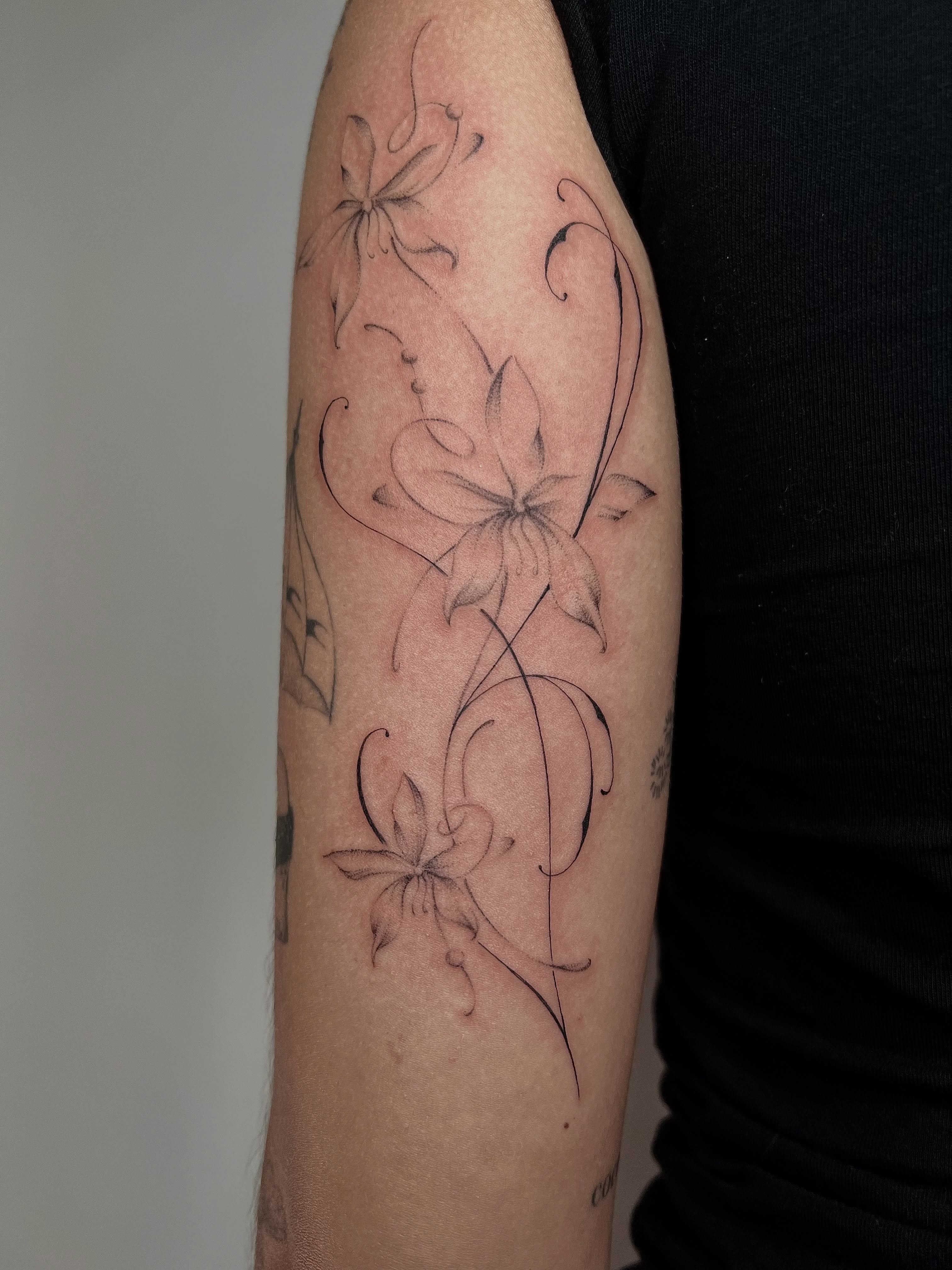 Tattoo by @druzyjewel — black_and_grey
