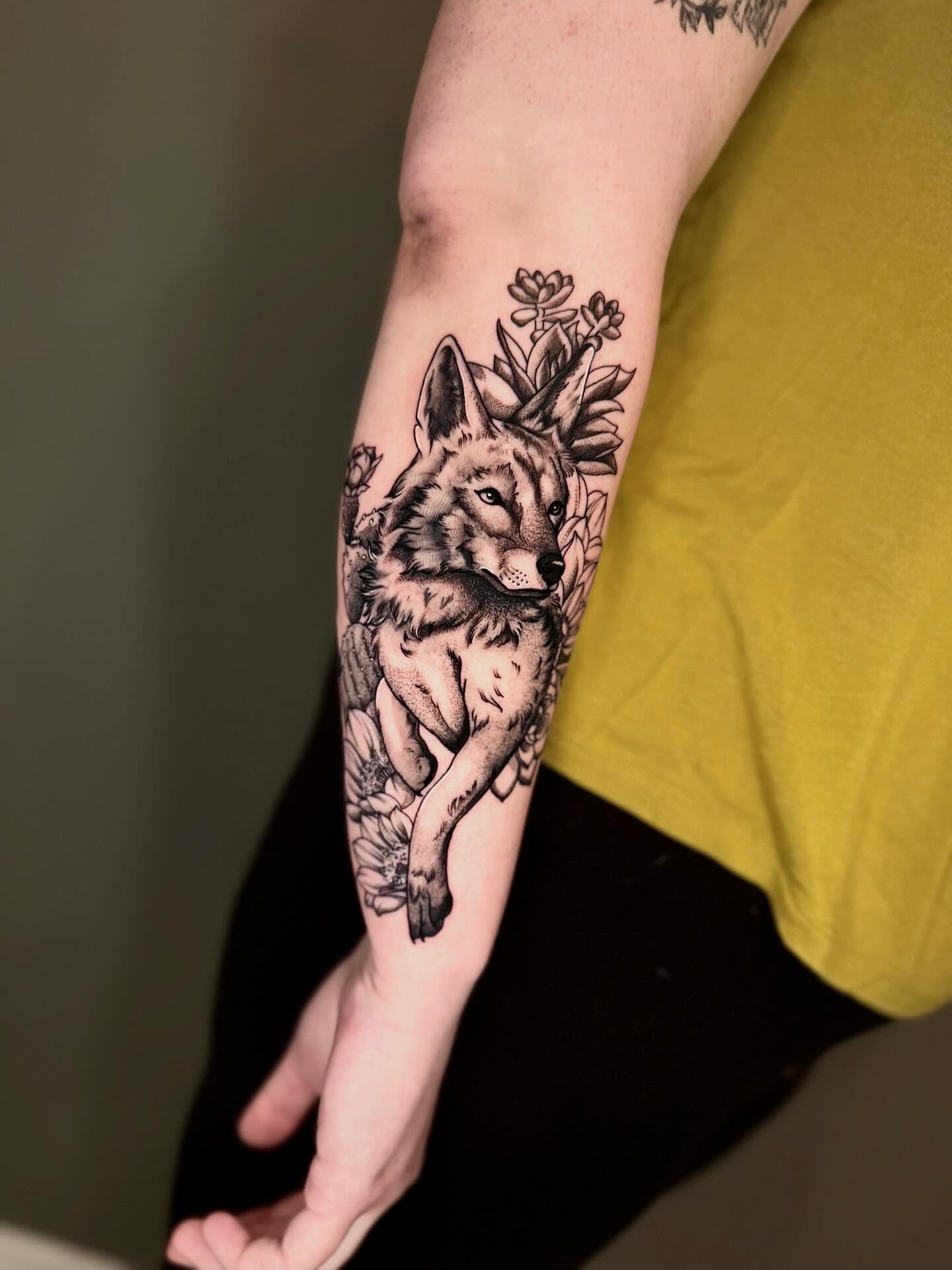 Tattoo by @amberstarrartistry — realism