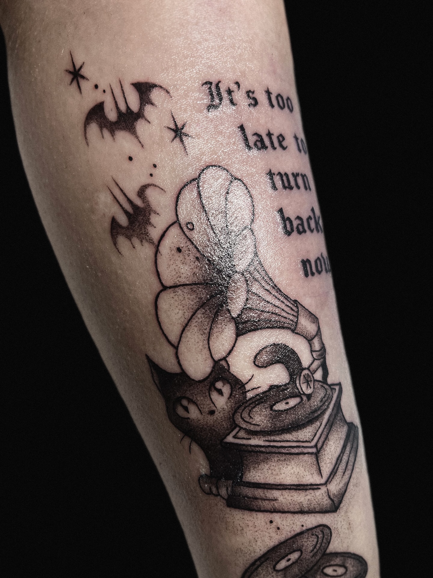 Tattoo by @collectitats โ black_and_grey, realism