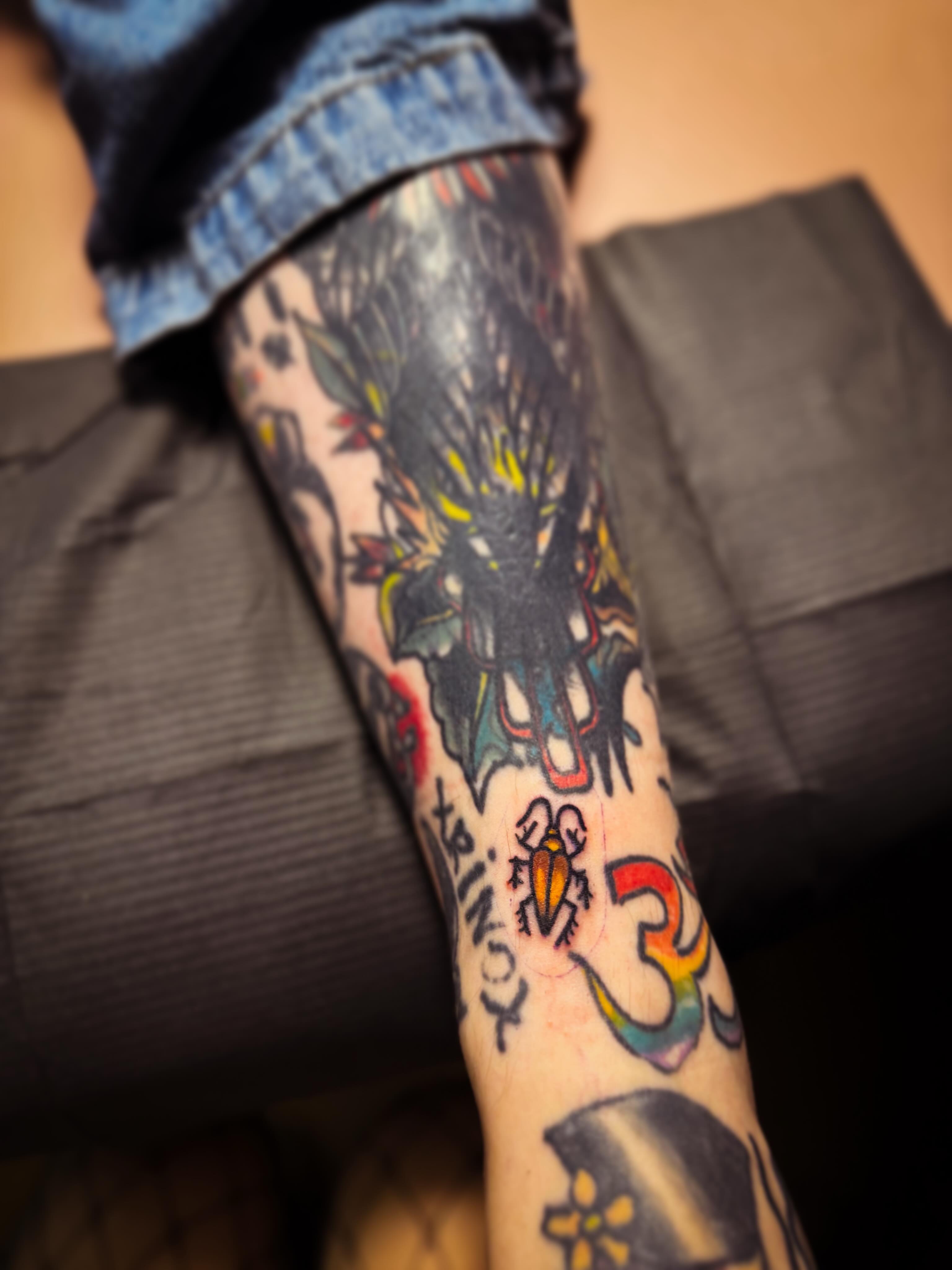 Tattoo by @bashtattooer — american_traditional, dotwork