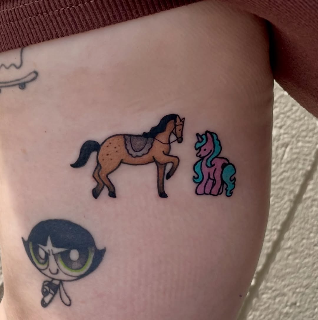 Tattoo by @livcassinelli โ new_school