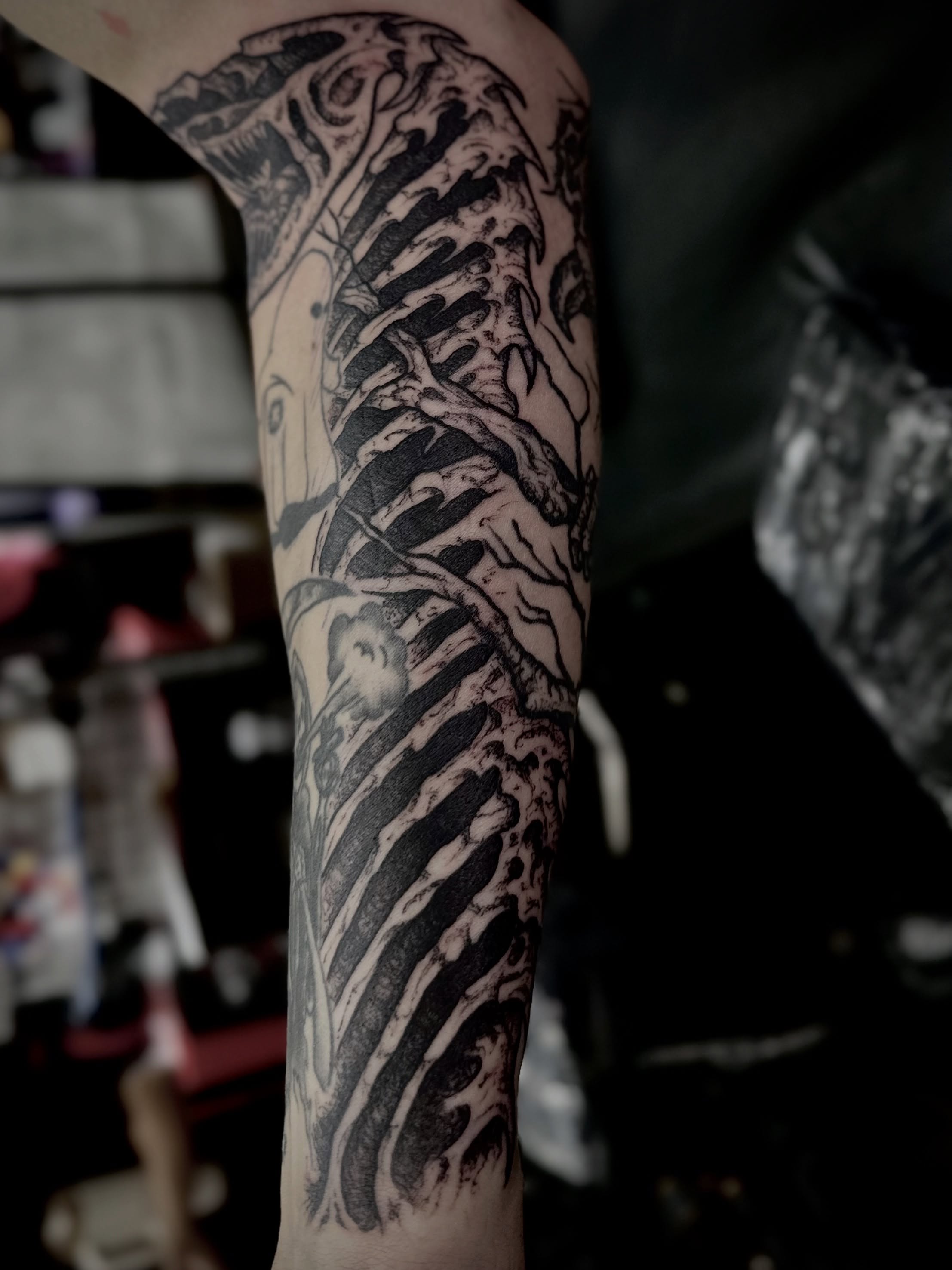 Rib cage black and grey tattoo on the forearm by Noah Durany