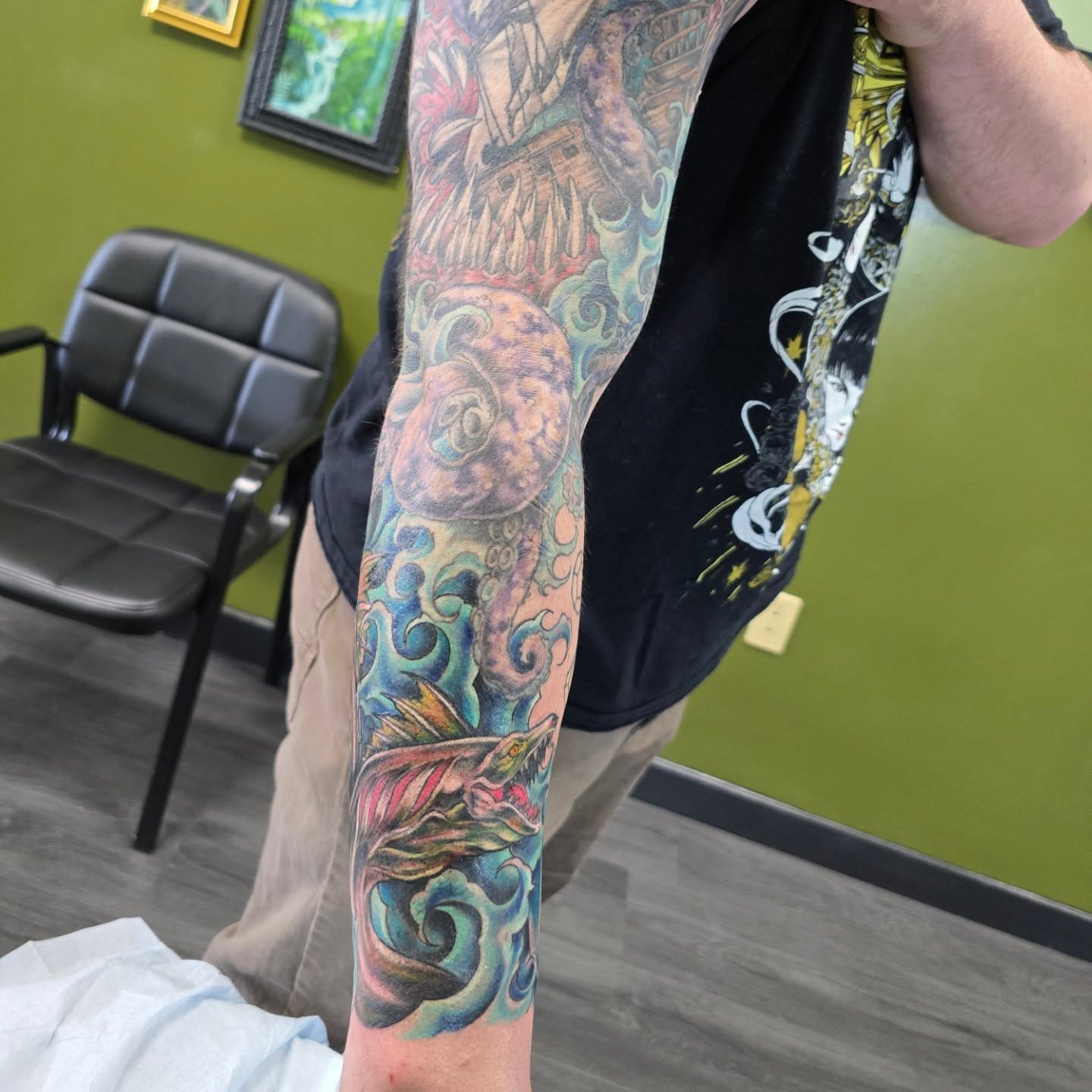 Tattoo by @bonnieseeley — american_traditional, dotwork