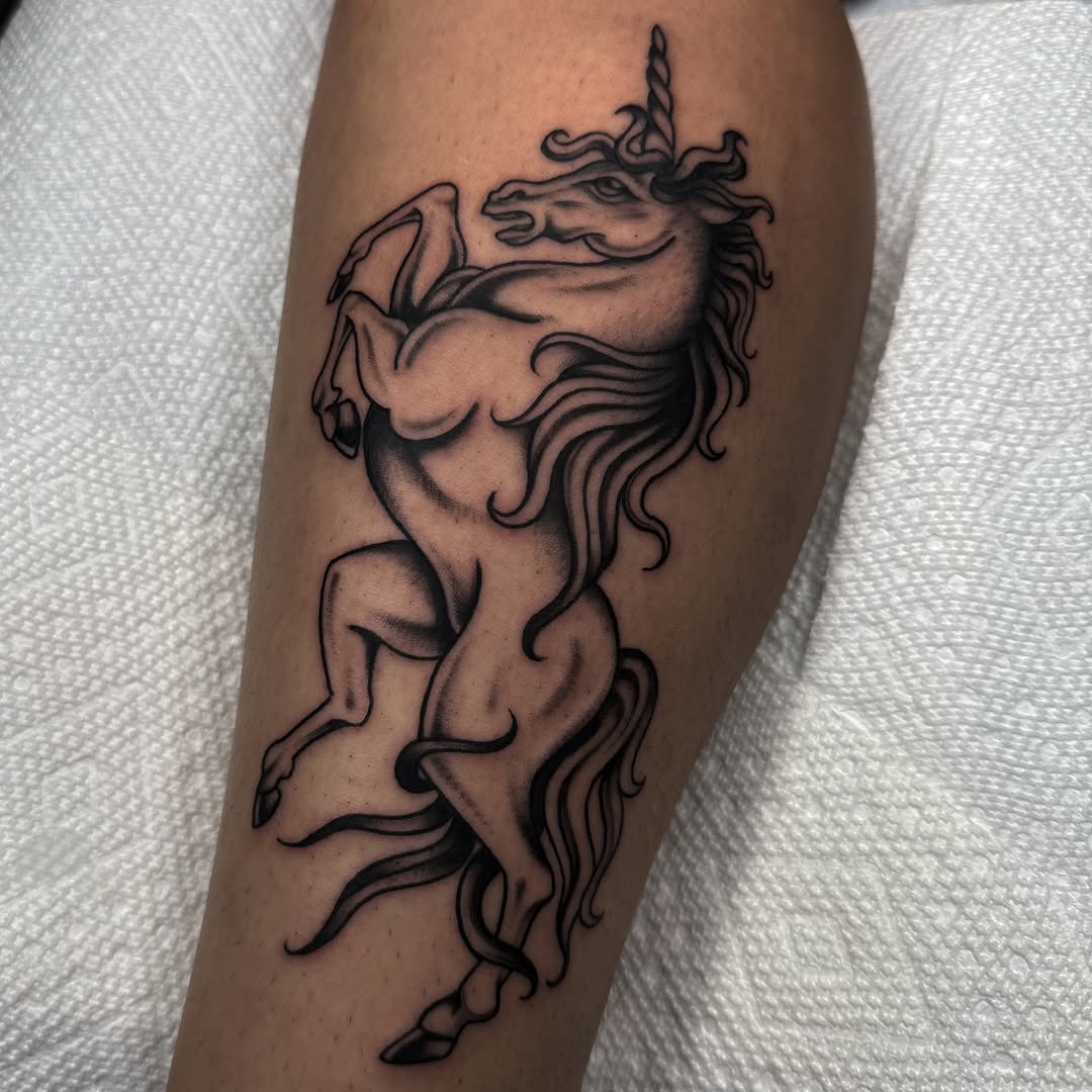 Tattoo by @wolfhazel β black_and_grey
