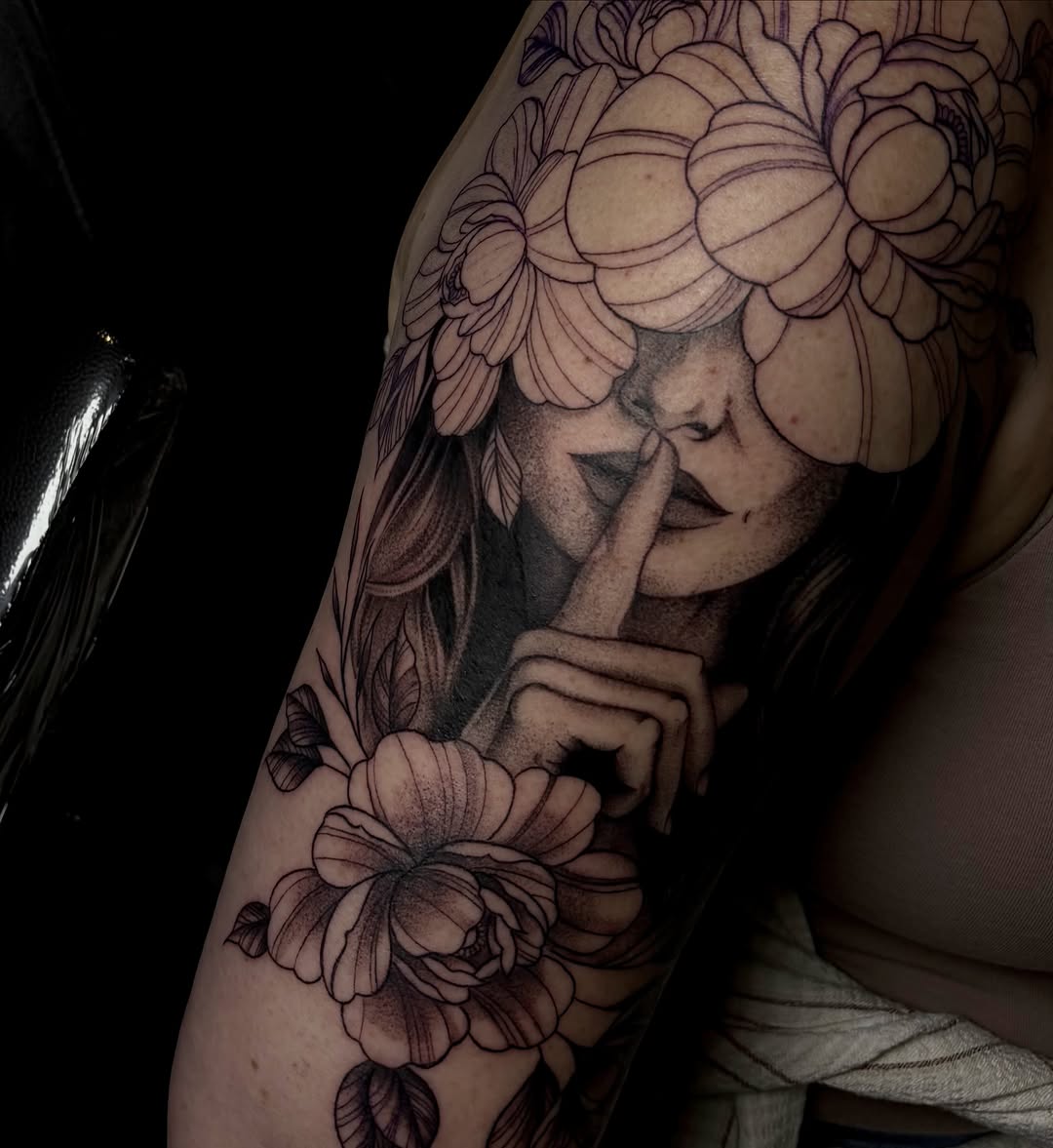 Tattoo by @aannamosity — black_and_grey, realism