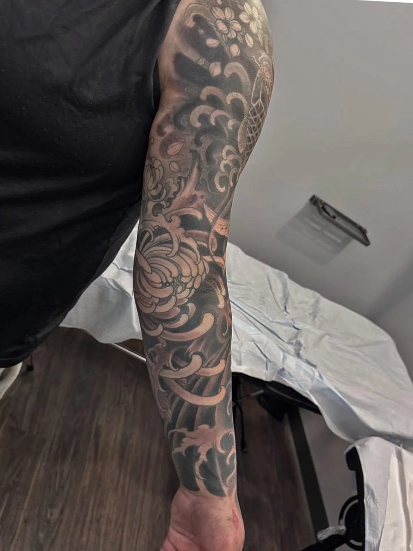 Tattoo by @tokarev_igor_tattoo — black_and_grey, japanese_irezumi