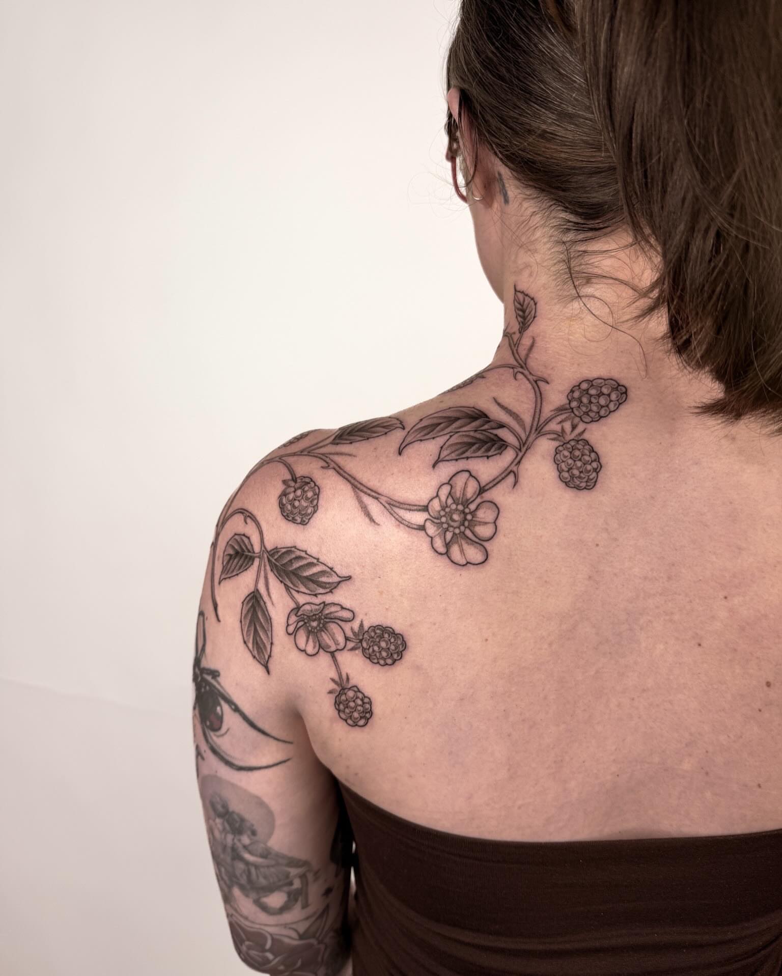 Blackberry vine black and grey tattoo on the shoulder by 🌸delaney🌸