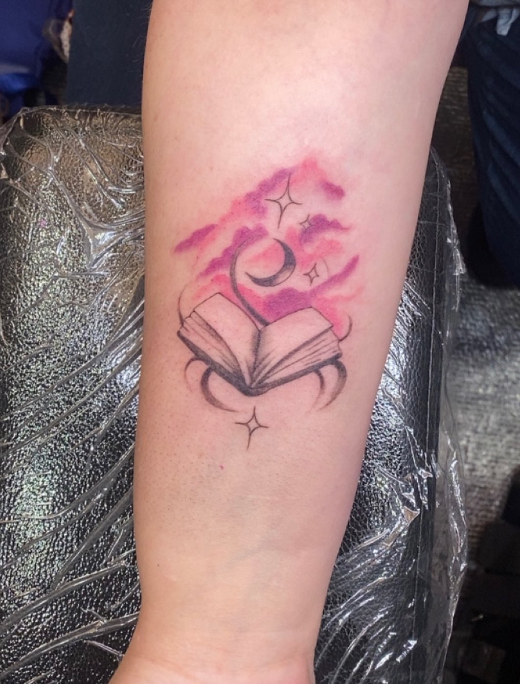Tattoo by @punky_tattoos — dotwork, watercolor