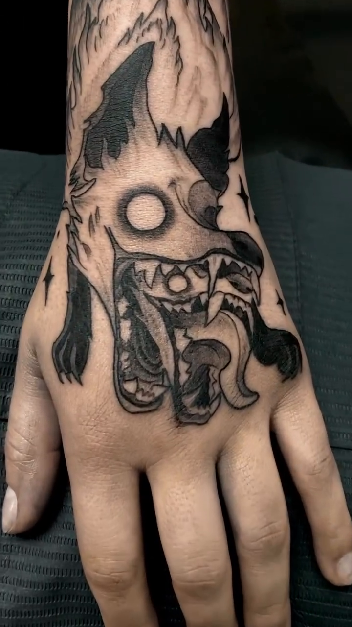 Tattoo by @gitta_mikk_tattoo — blackwork, black_and_grey