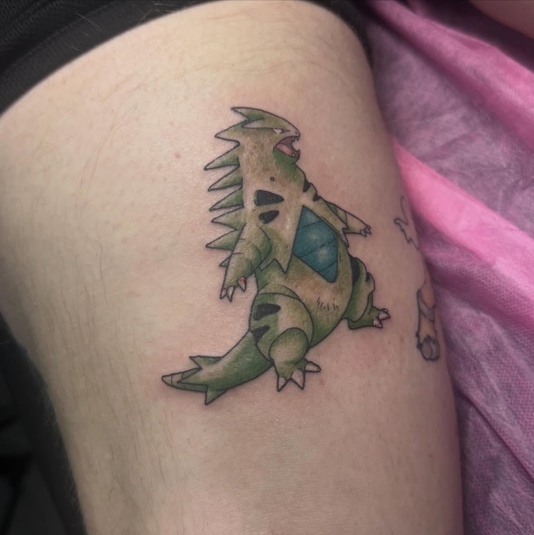Gecko dotwork tattoo on the thigh by Jada Reynolds