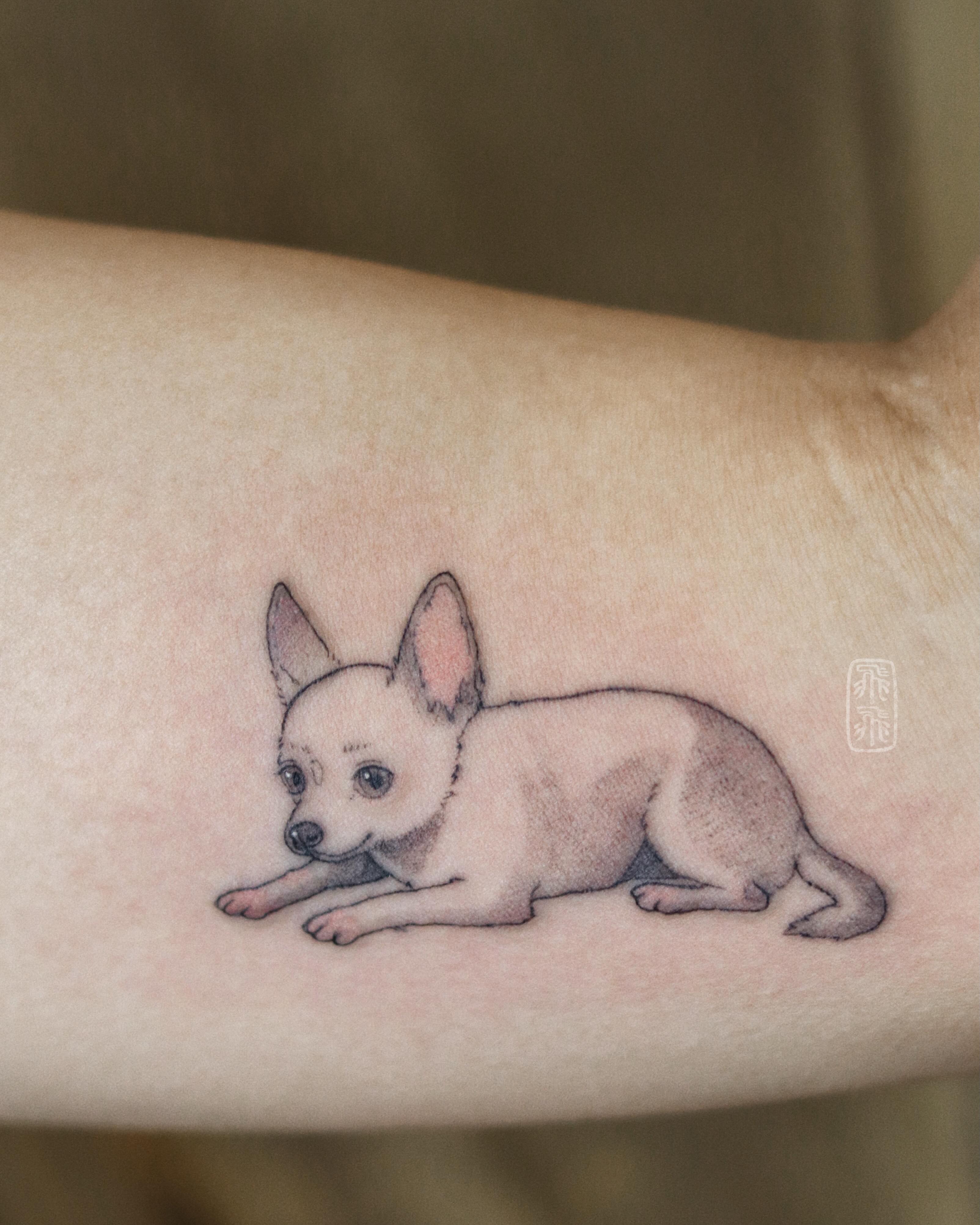 Tattoo by @phoebe_doartink — realism