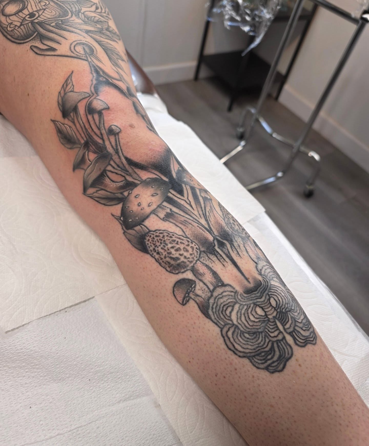 Tattoo by @robot85kills — black_and_grey