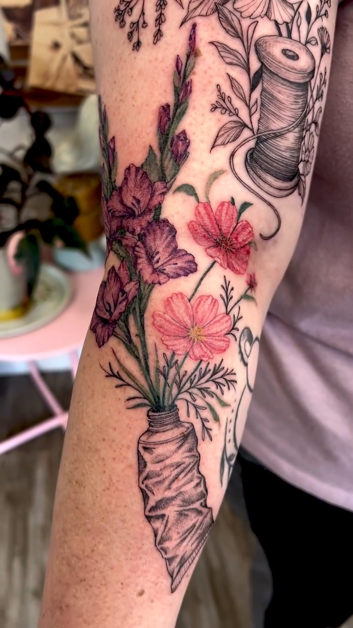 Tattoo by @tattoosbyamandabv โ fine_line, black_and_grey