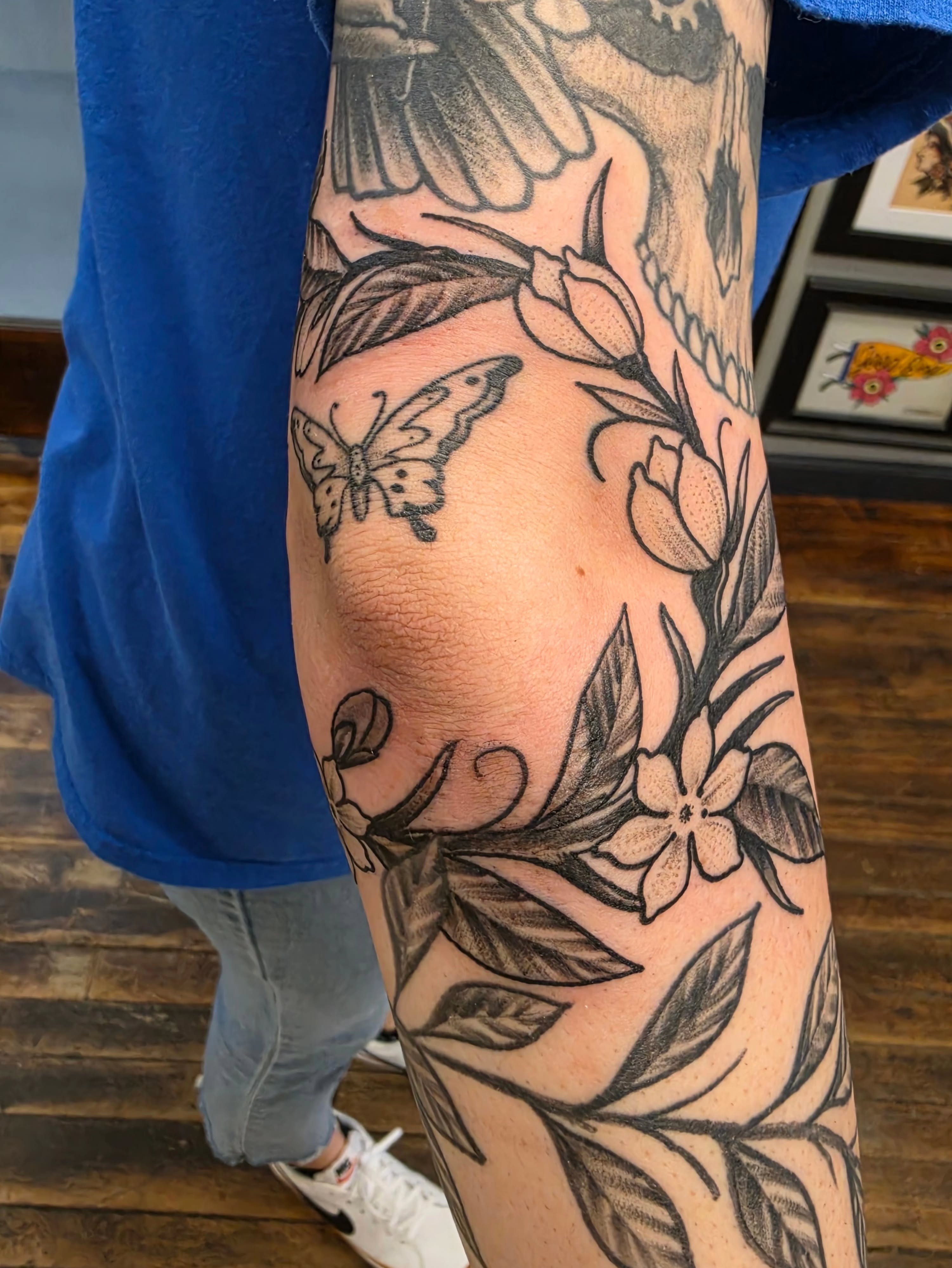 Tattoo by @meckborg โ black_and_grey