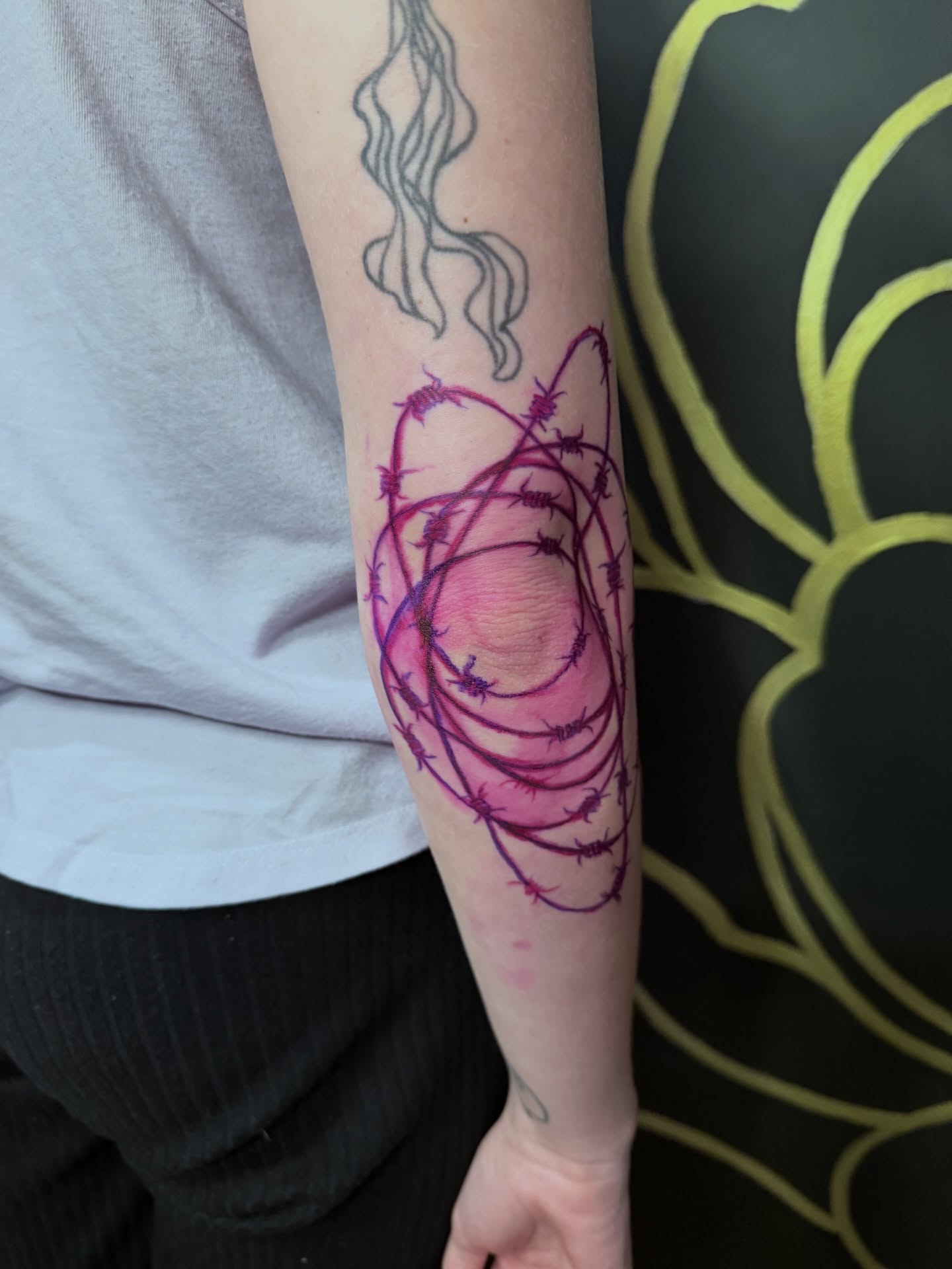 Tattoo by @lanaslines β geometric