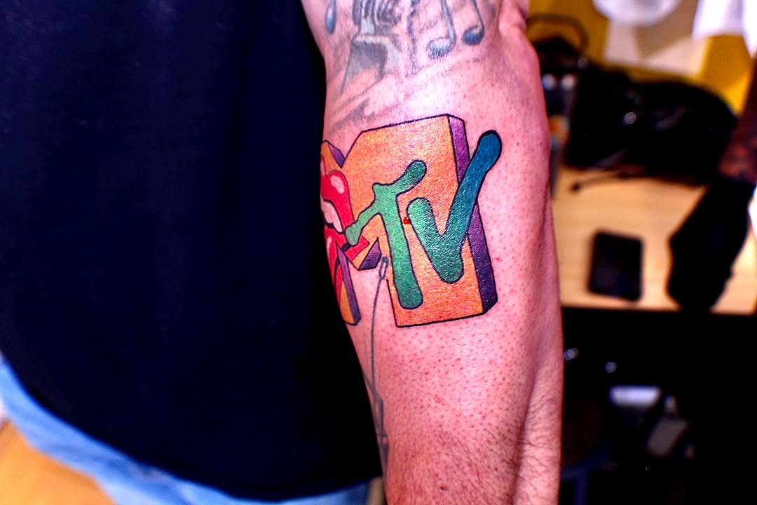 Tattoo by @estattoos — new_school