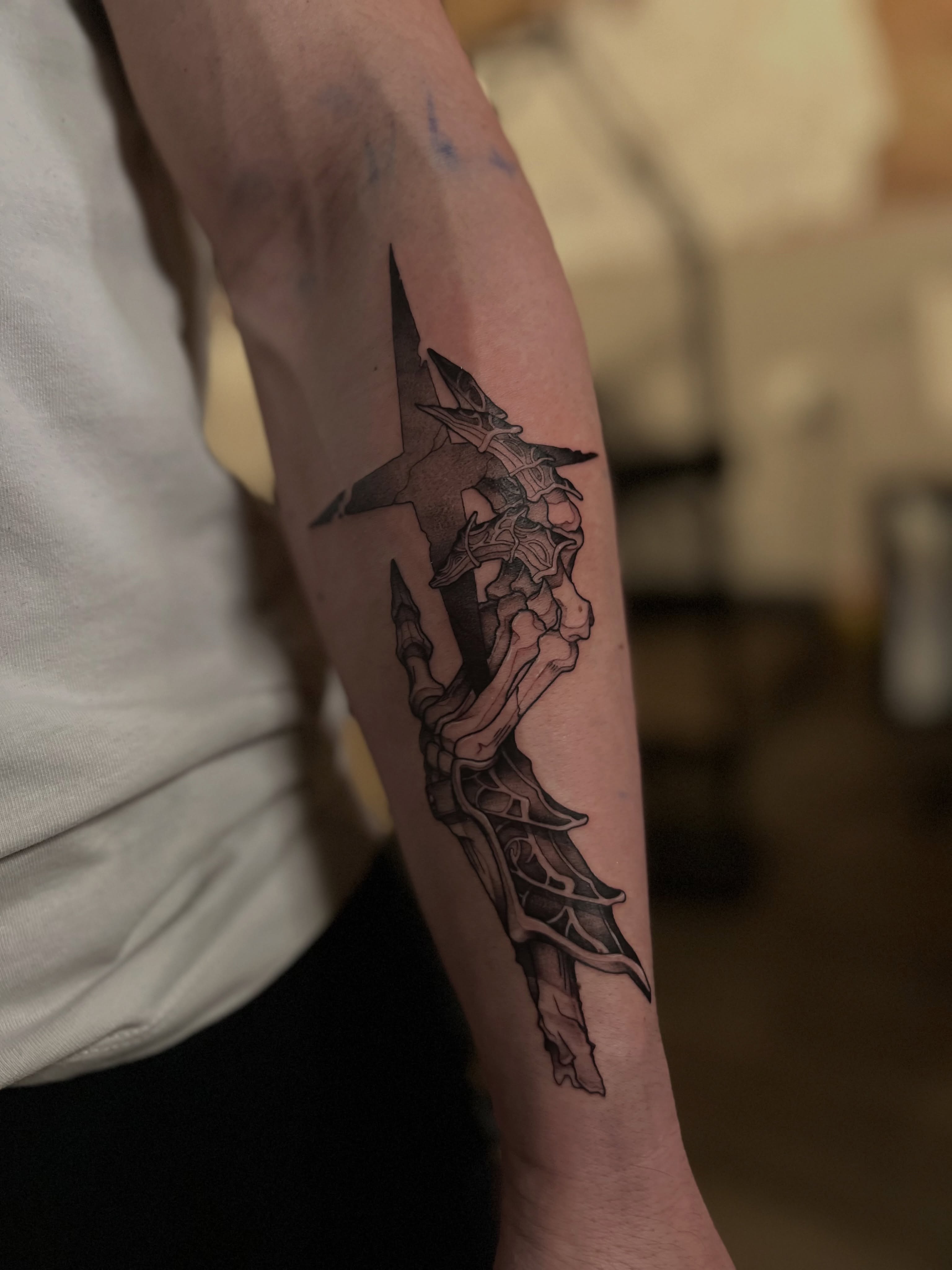 Tattoo by @makoto.tattooarts — black_and_grey, realism