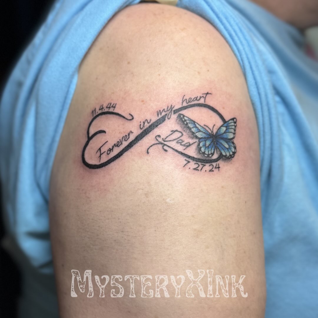 Tattoo by @mysteryxink — black_and_grey