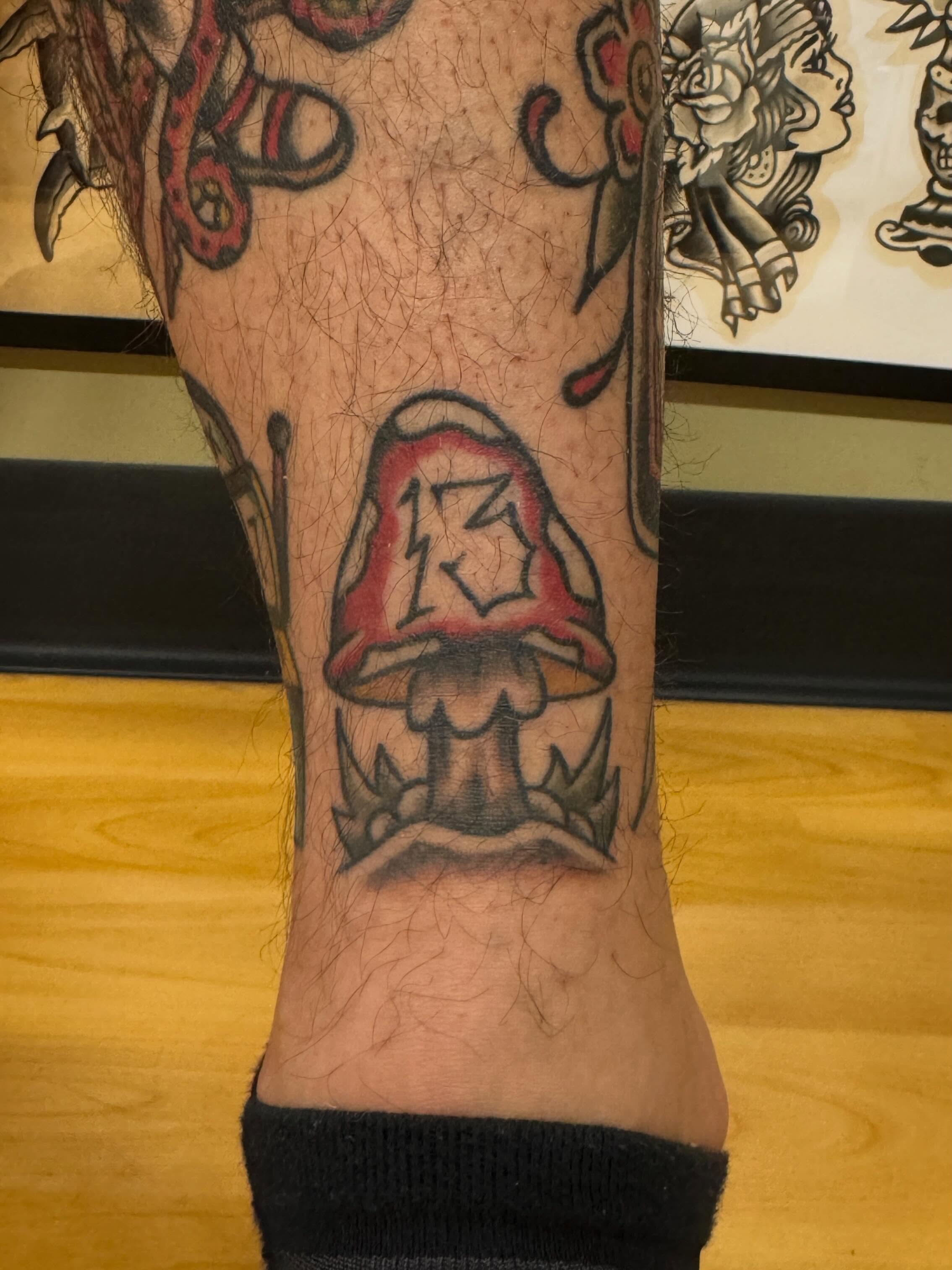 Tattoo by @il.tattoos — american_traditional