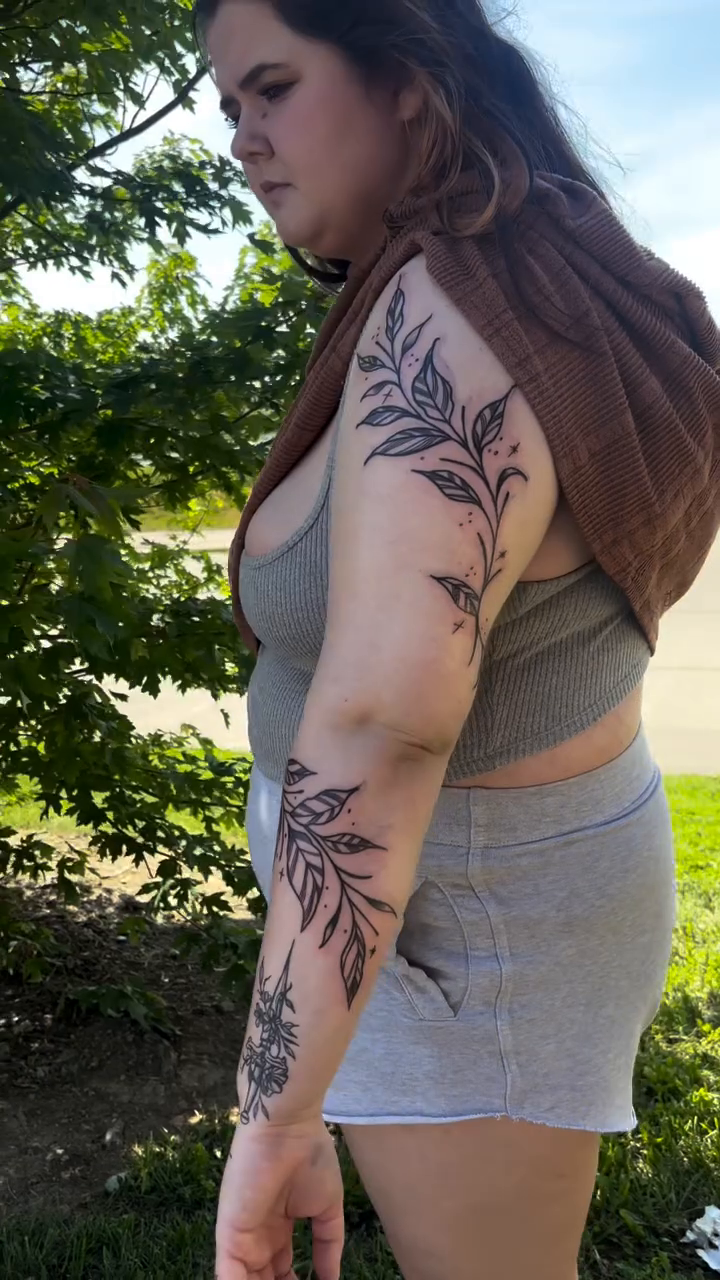Tattoo by @_jtattoos222 β fine_line