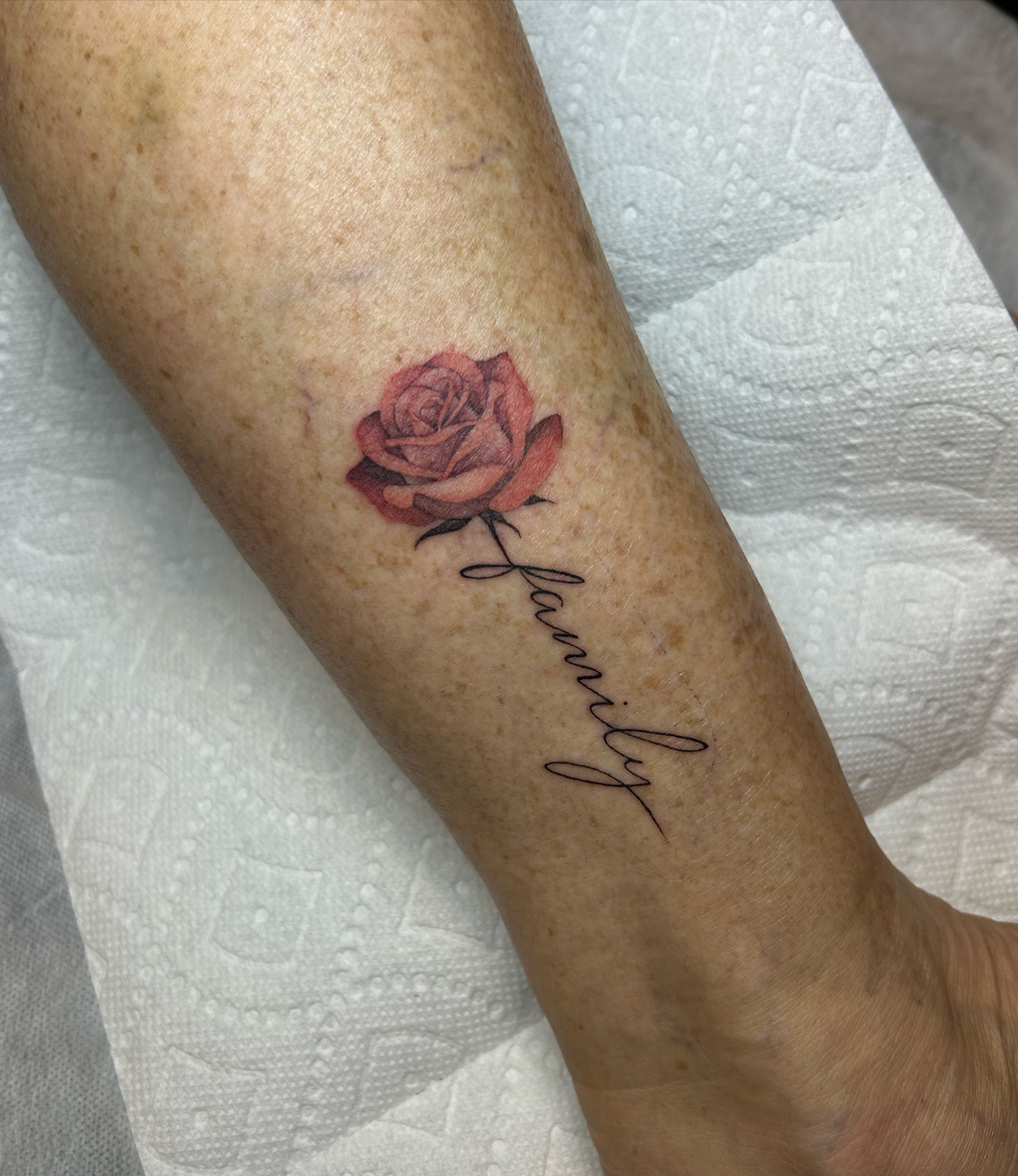 Tattoo by @tattoosbyalyssa — fine_line