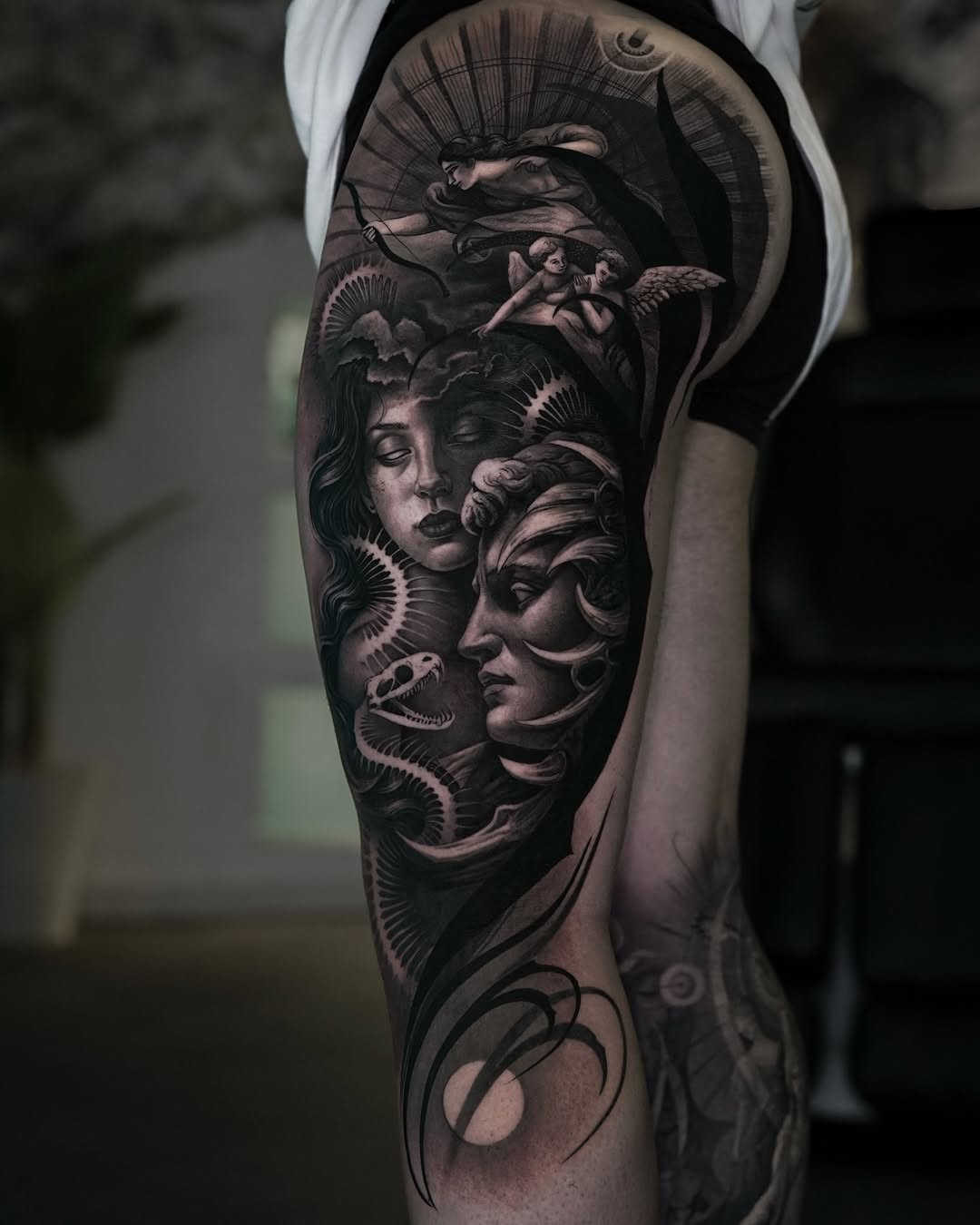 Tattoo by @saranieto_ — realism, black_and_grey