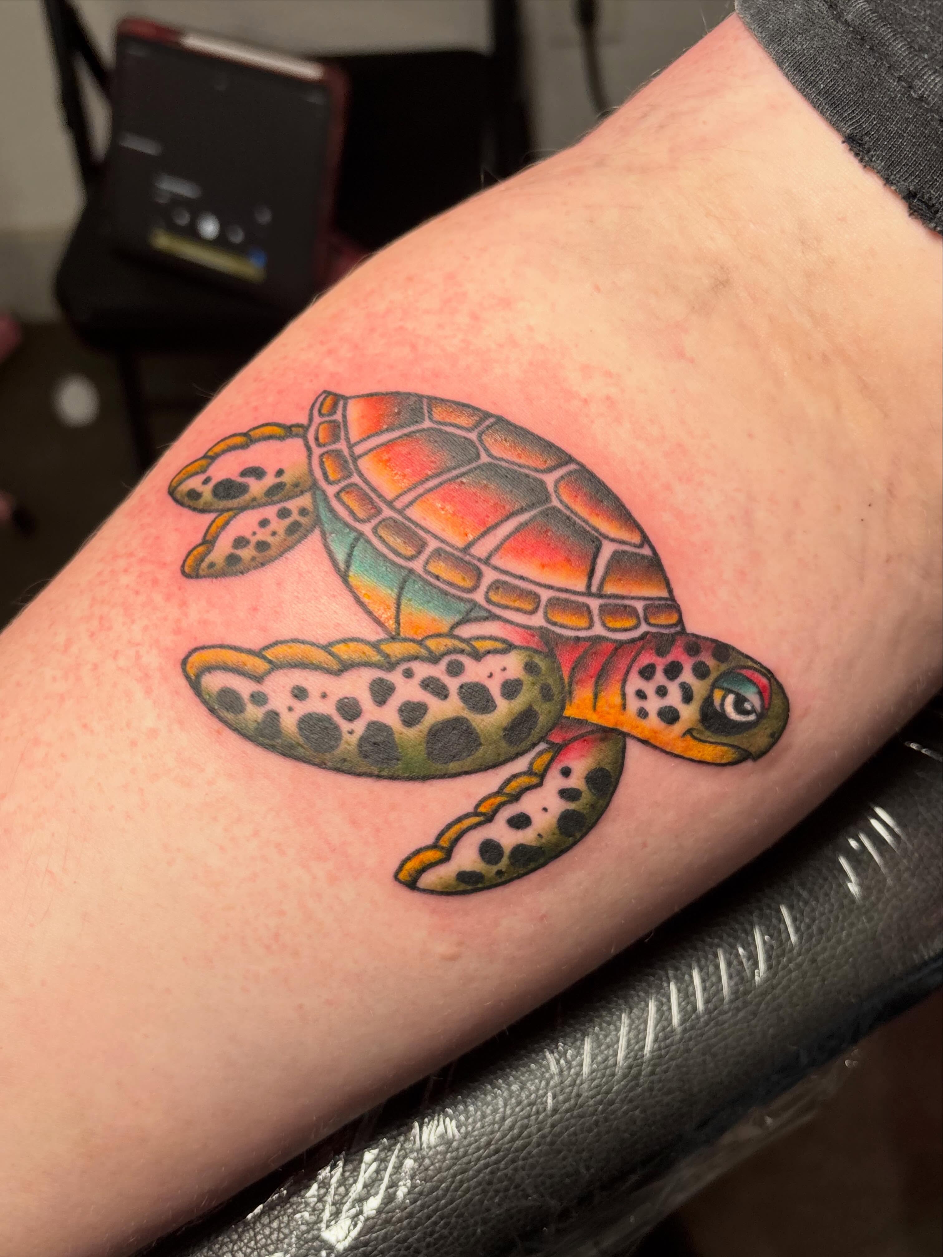 Tattoo by @tatsbybaby — american_traditional