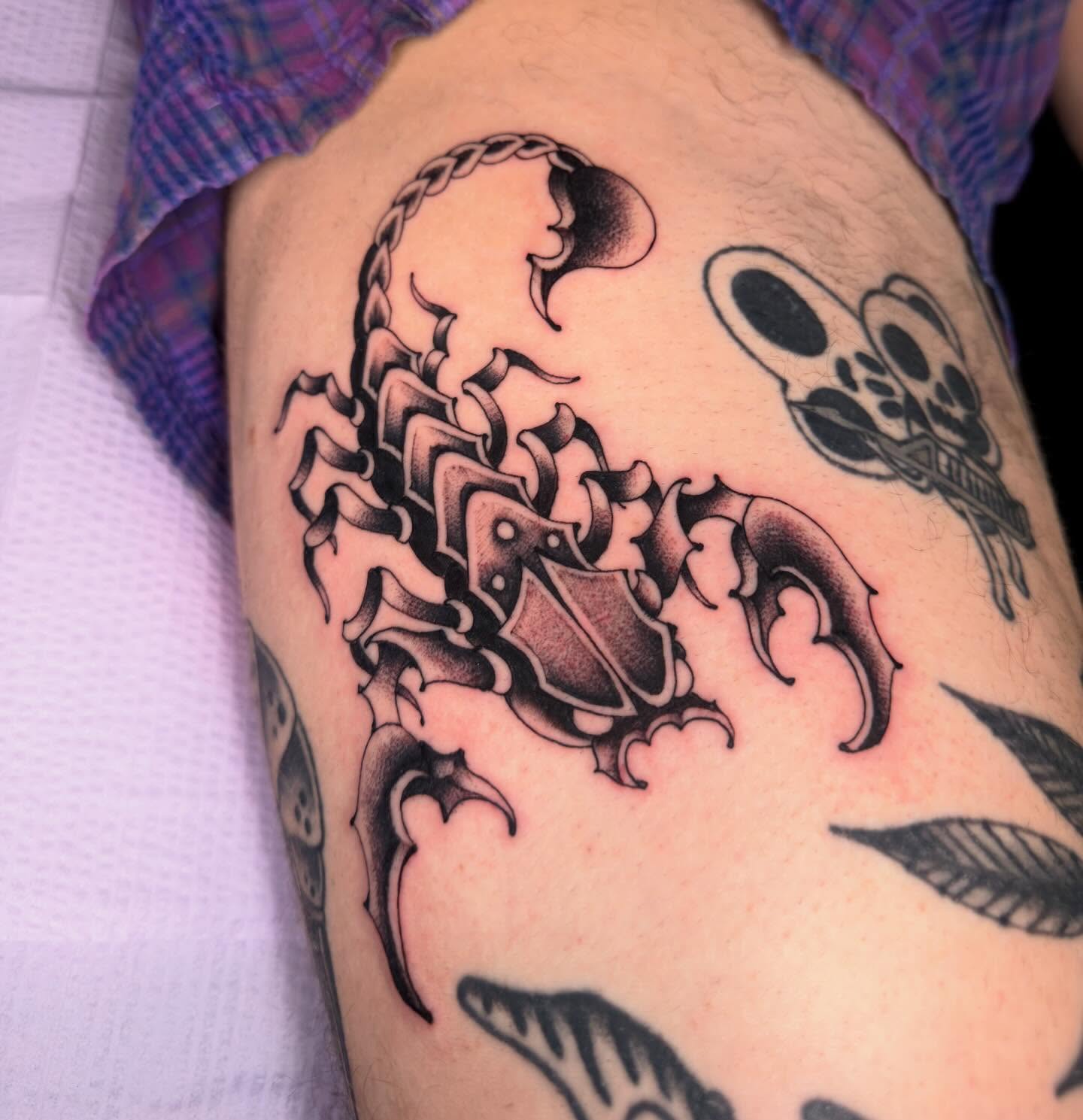 Tattoo by @zurdouno — black_and_grey