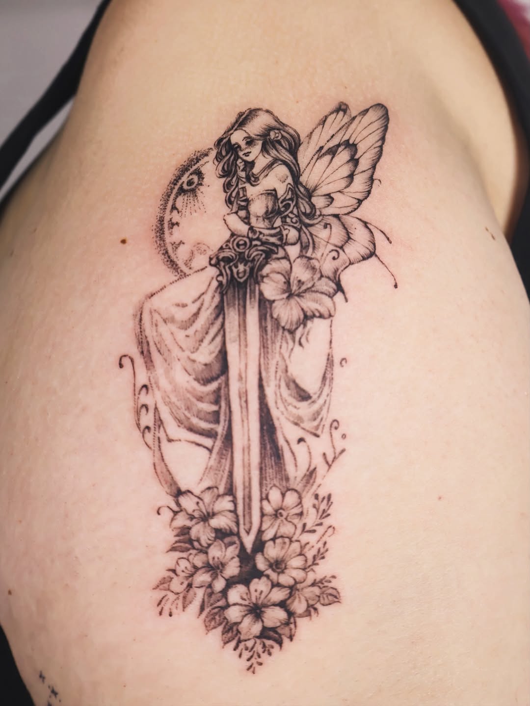 Tattoo by @qsltattoo — illustrative, black_and_grey