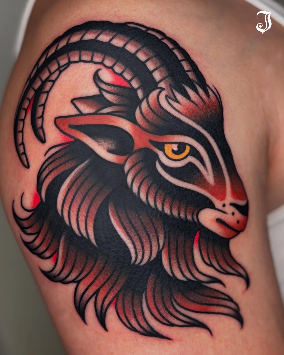 Tattoo by @tatturo_ — american_traditional
