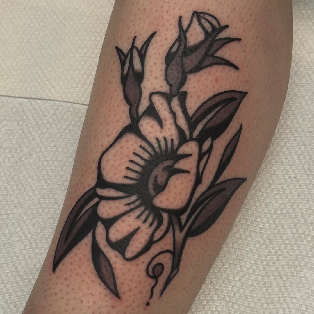 Tattoo by @erintat2 โ american_traditional