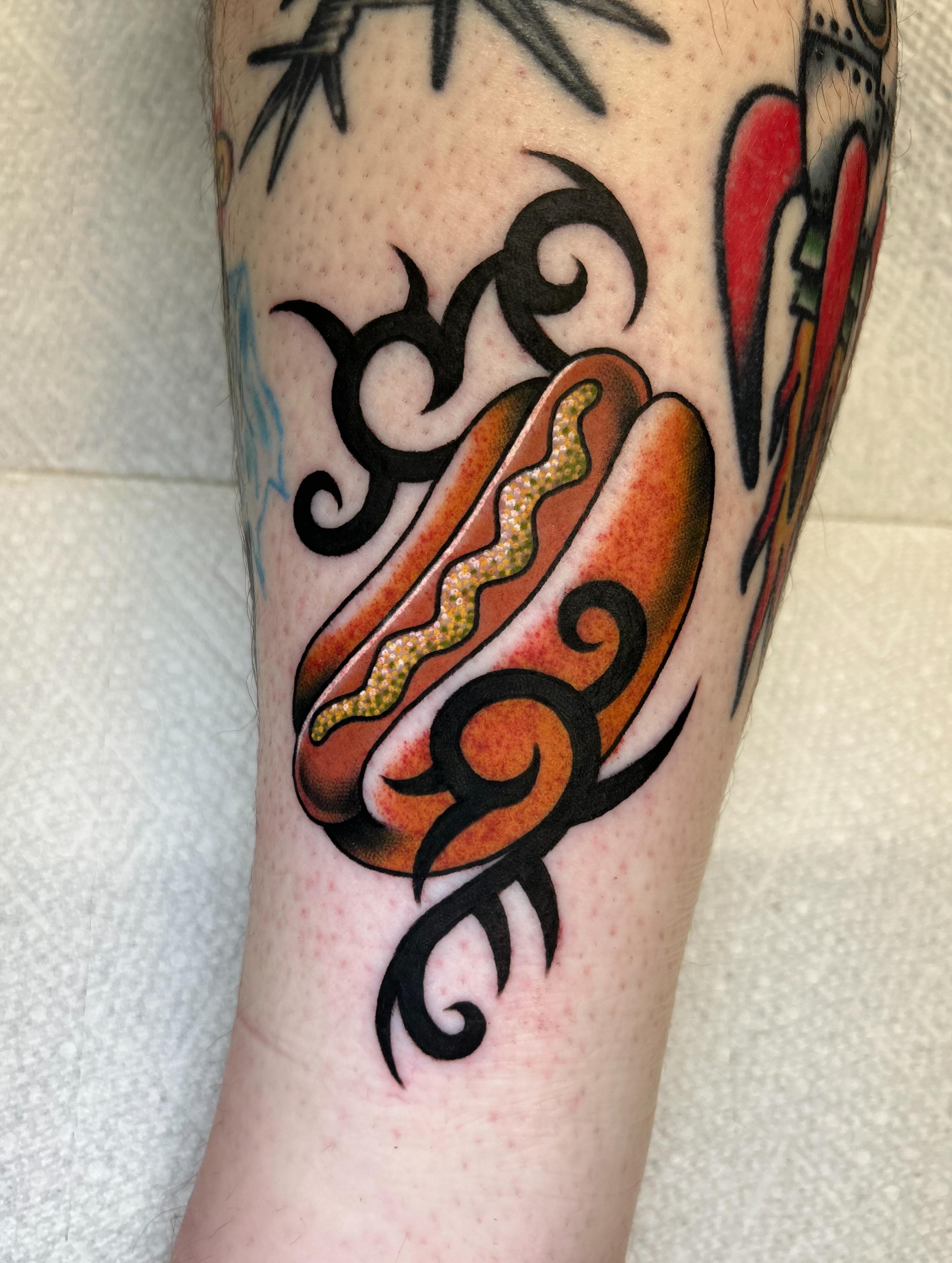 Tattoo by @tattoosbyberlin — american_traditional, tribal