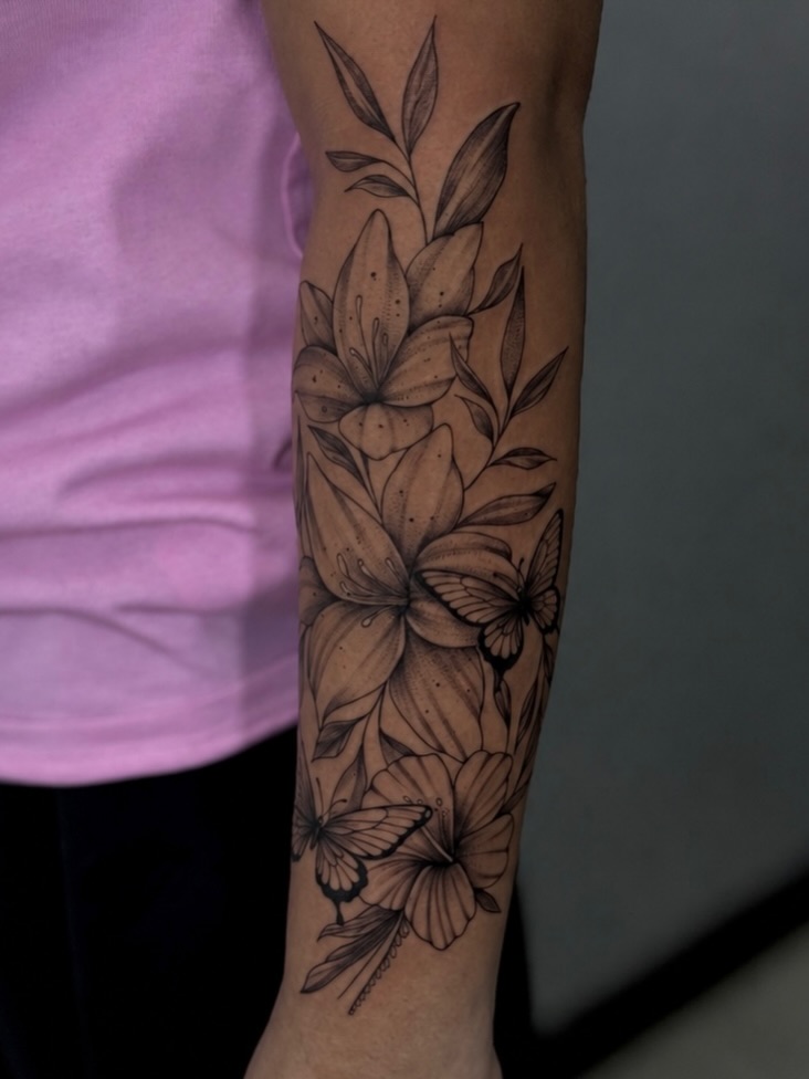 Tattoo by @adrixtatt — fine_line, black_and_grey