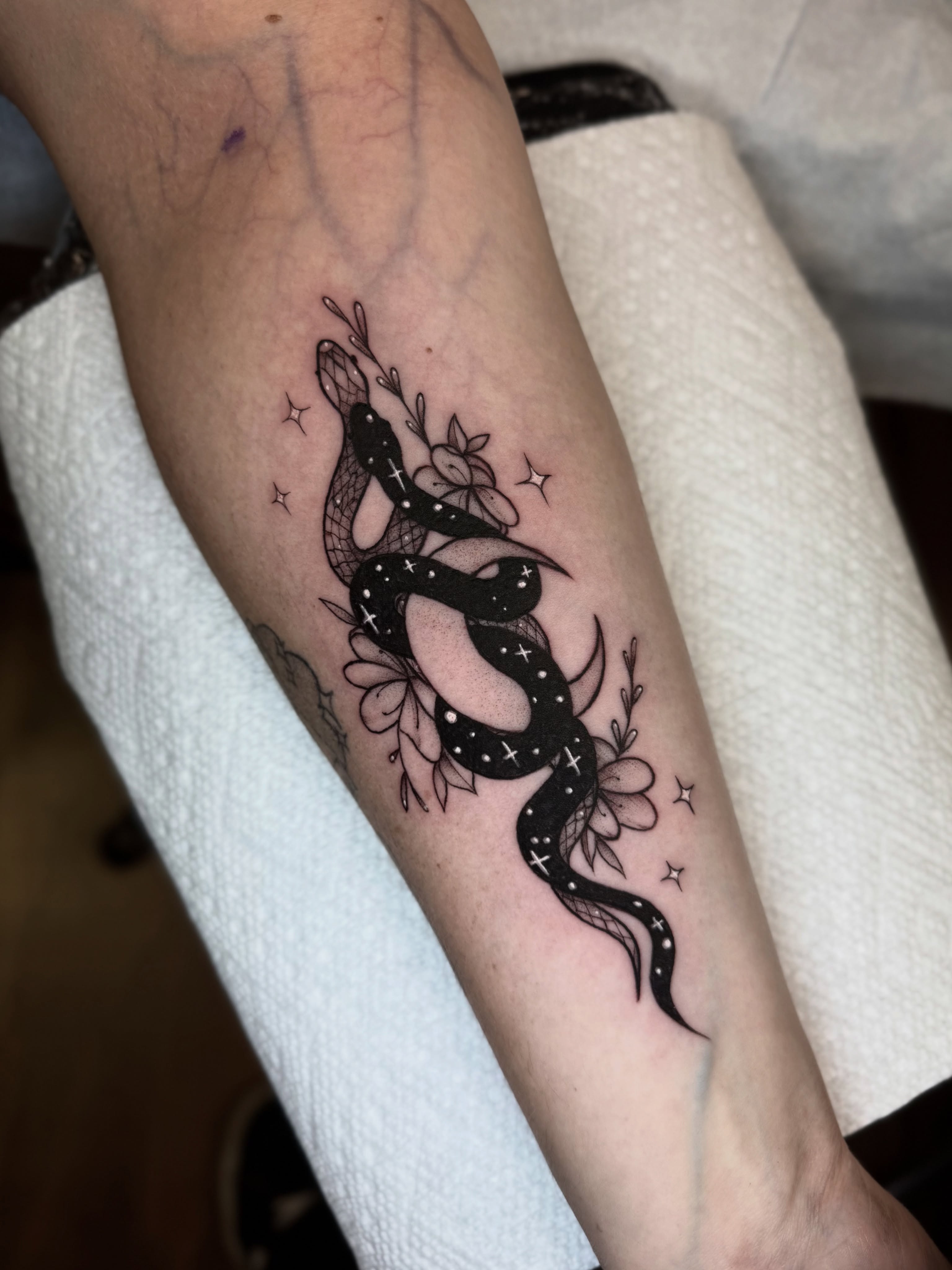 Tattoo by @kys_ink — black_and_grey