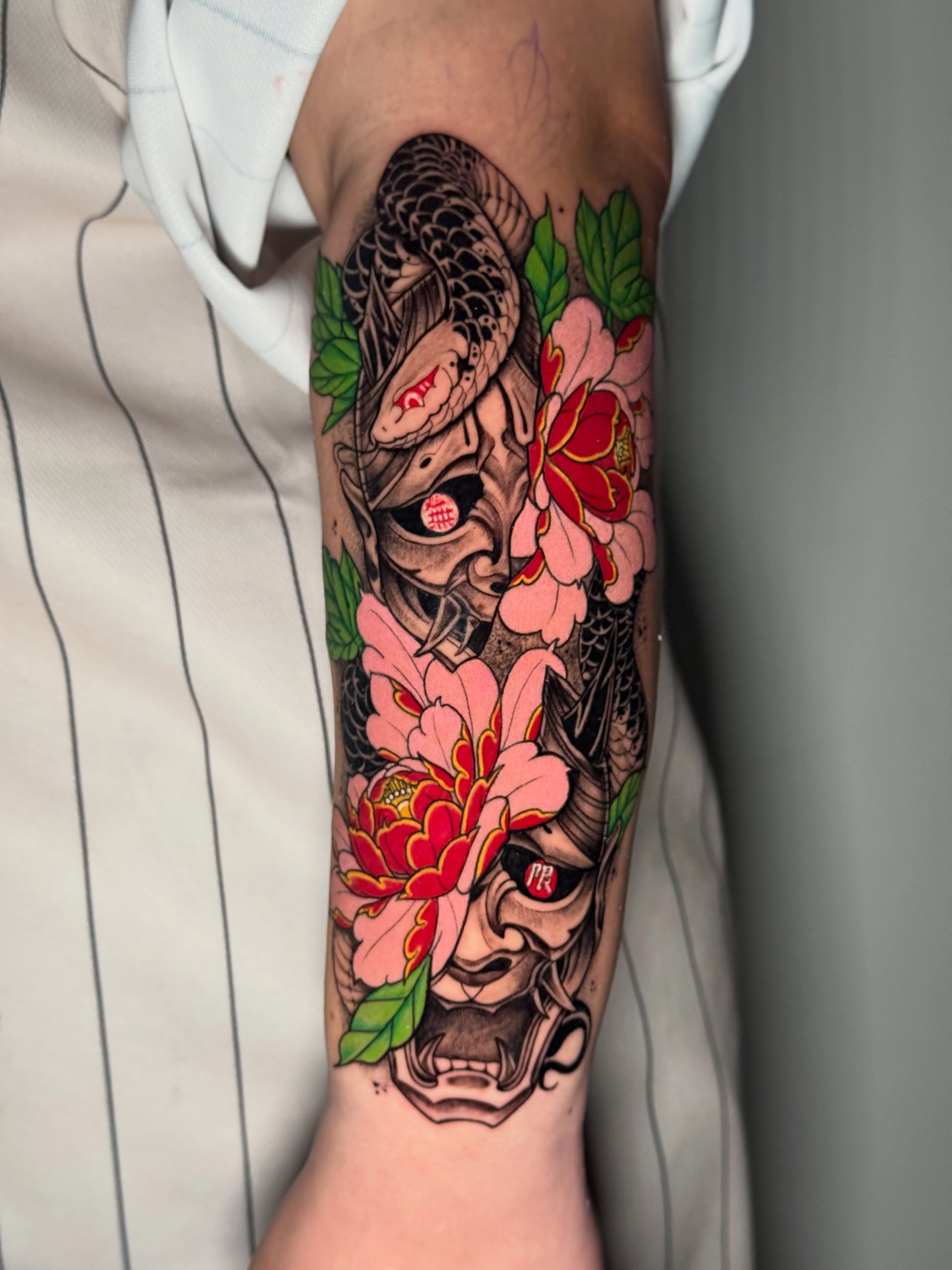 Tattoo by @monicas_tattoos โ japanese_irezumi