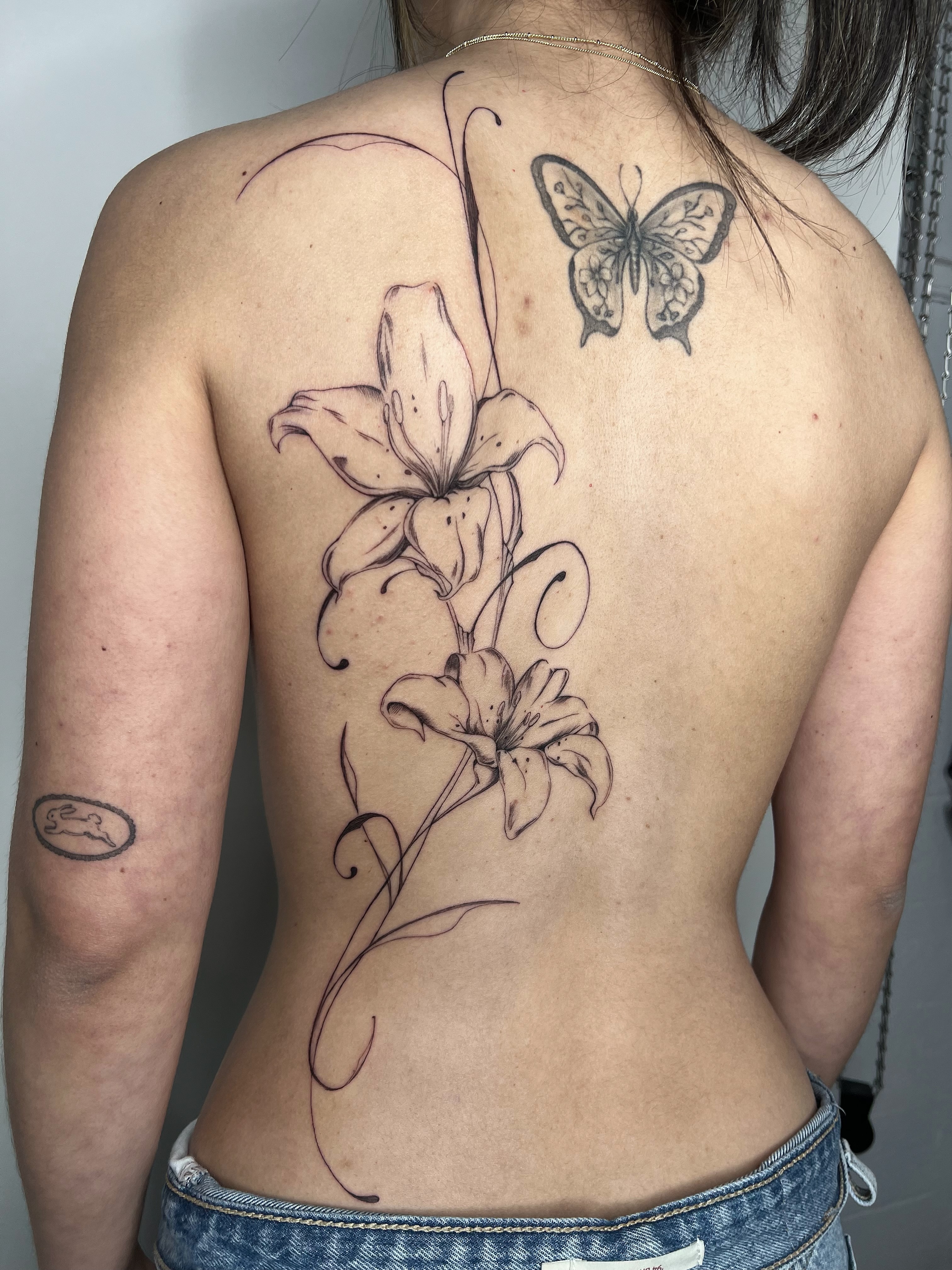 Tattoo by @druzyjewel — black_and_grey, realism