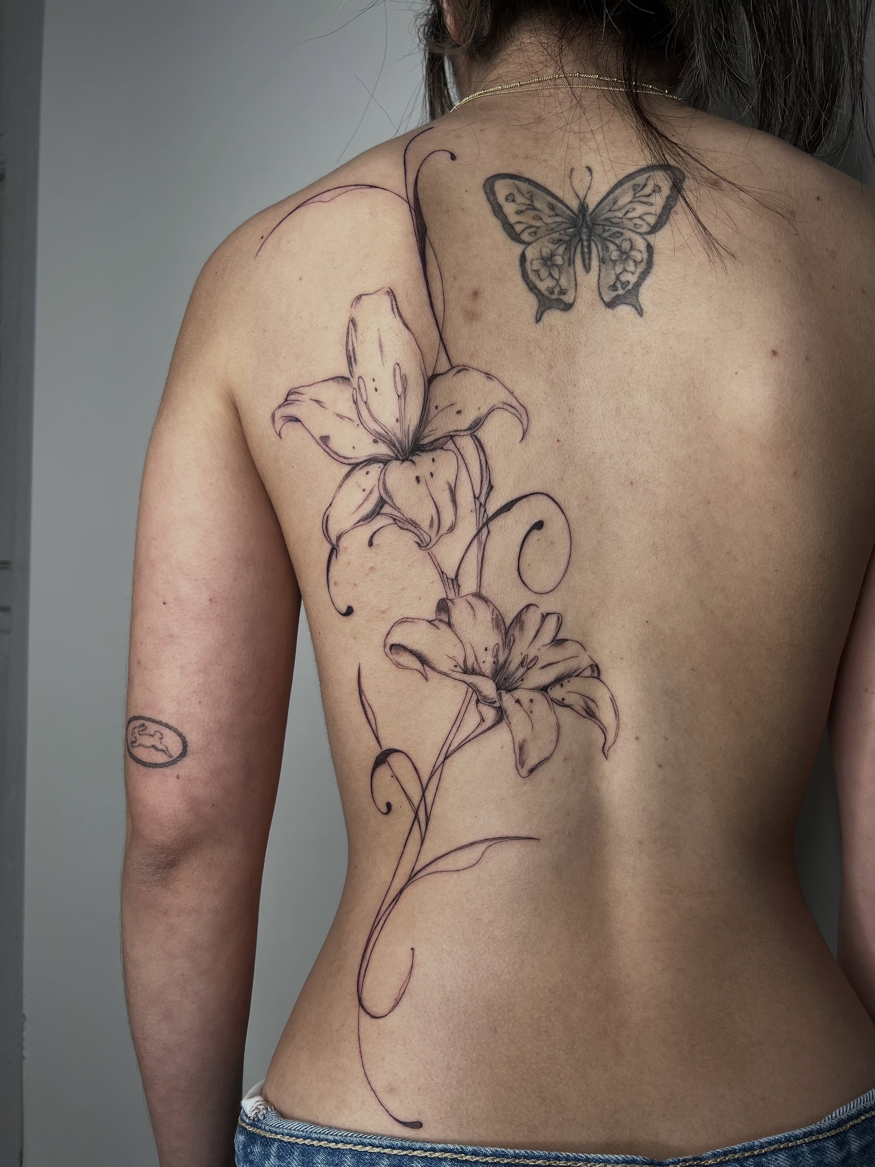 Tattoo by @druzyjewel — black_and_grey, realism