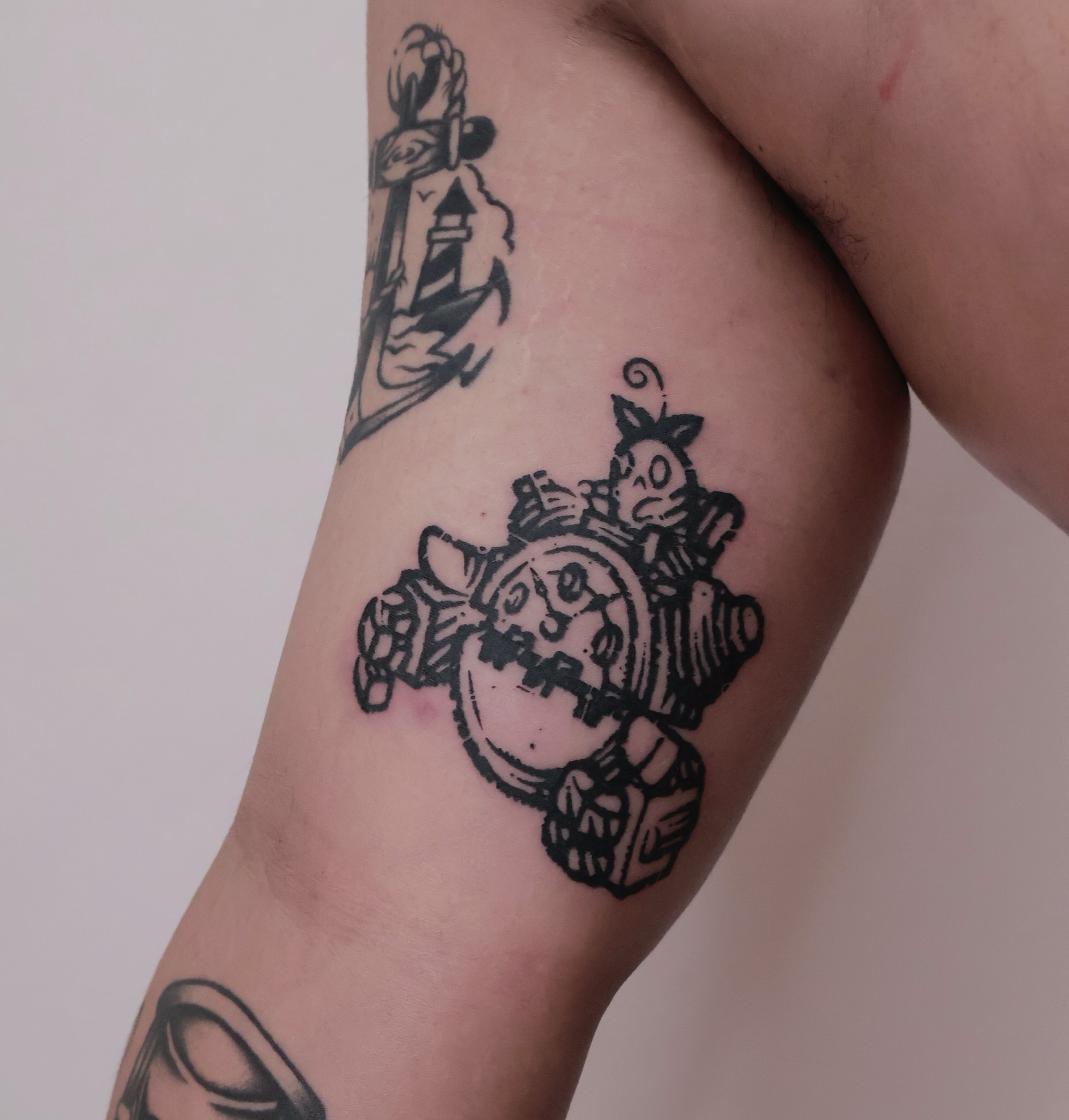 Tattoo by @momotattoo0906 — black_and_grey