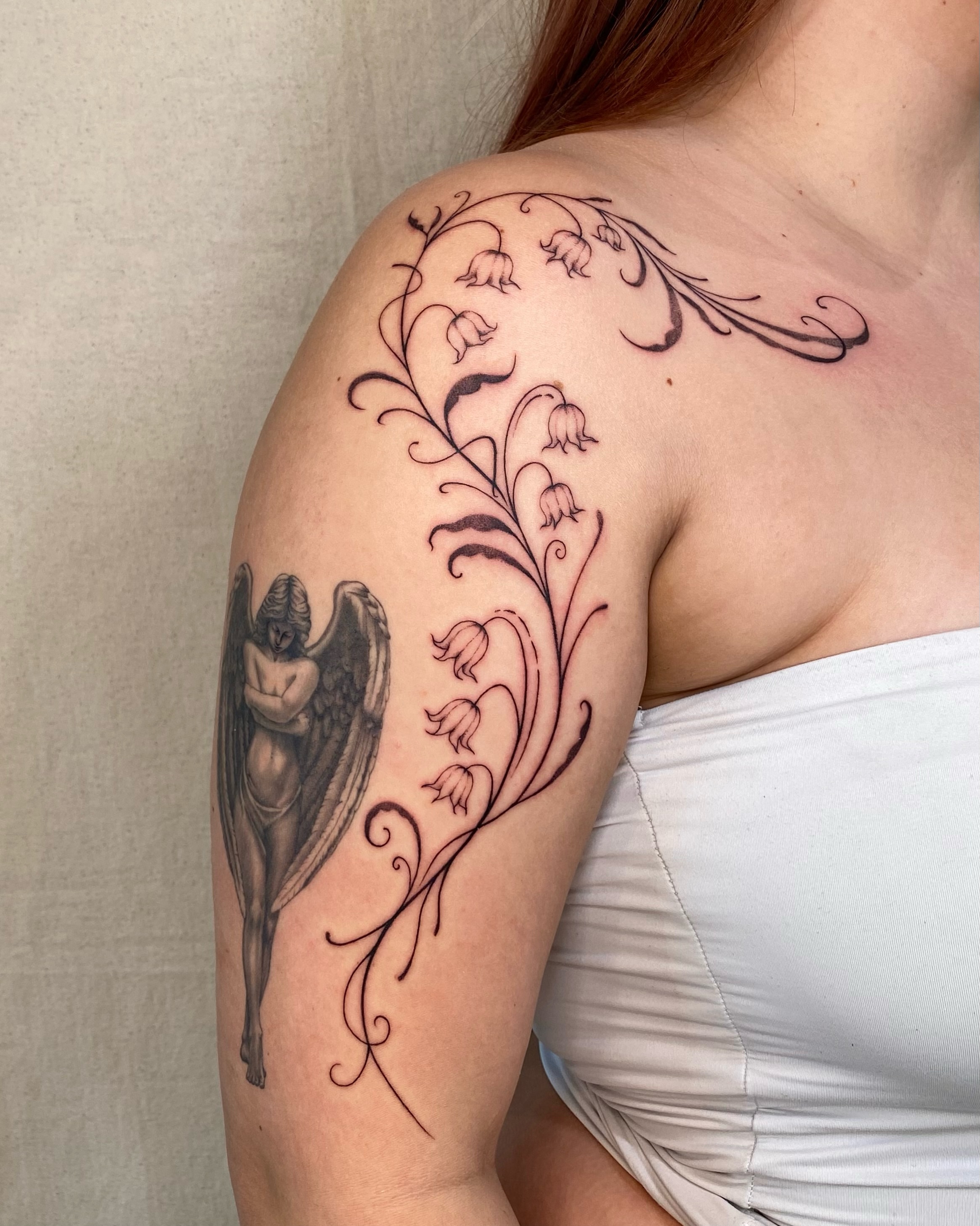 Tattoo by @sashinkatattoo β black_and_grey