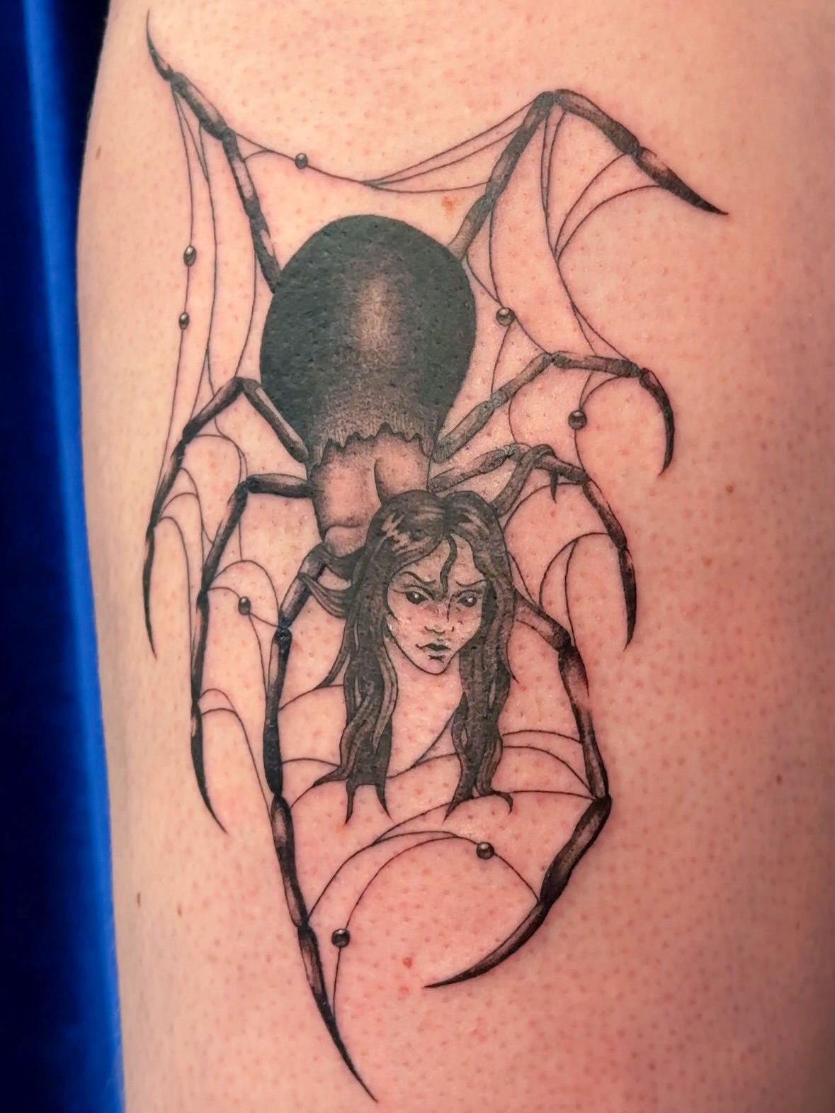 Spider and woman realism tattoo on the thigh by ๐ฐ ๐ต๐๐๐๐๐ ๐ฐ