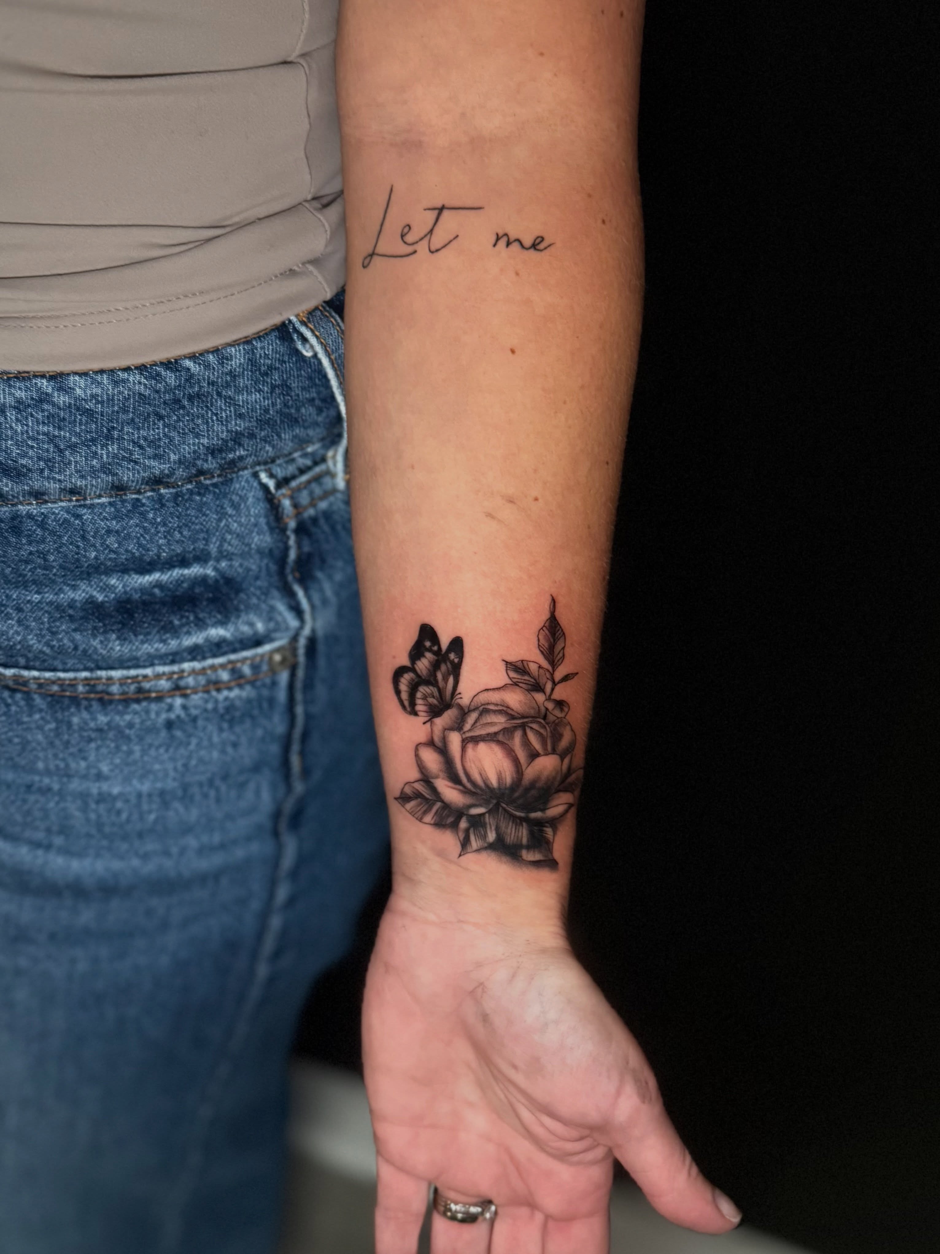 Tattoo by @vkilamb_studiotattoo — black_and_grey