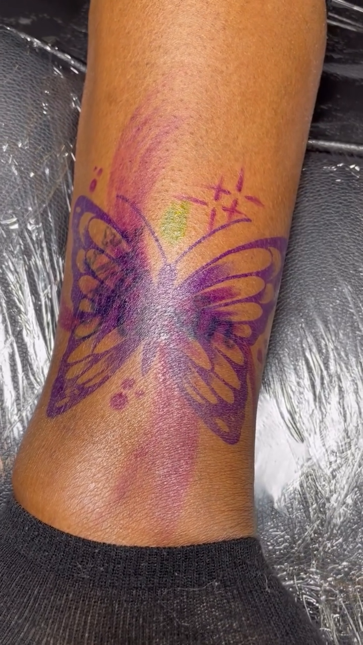 Tattoo by @realsmuve — fine_line, color