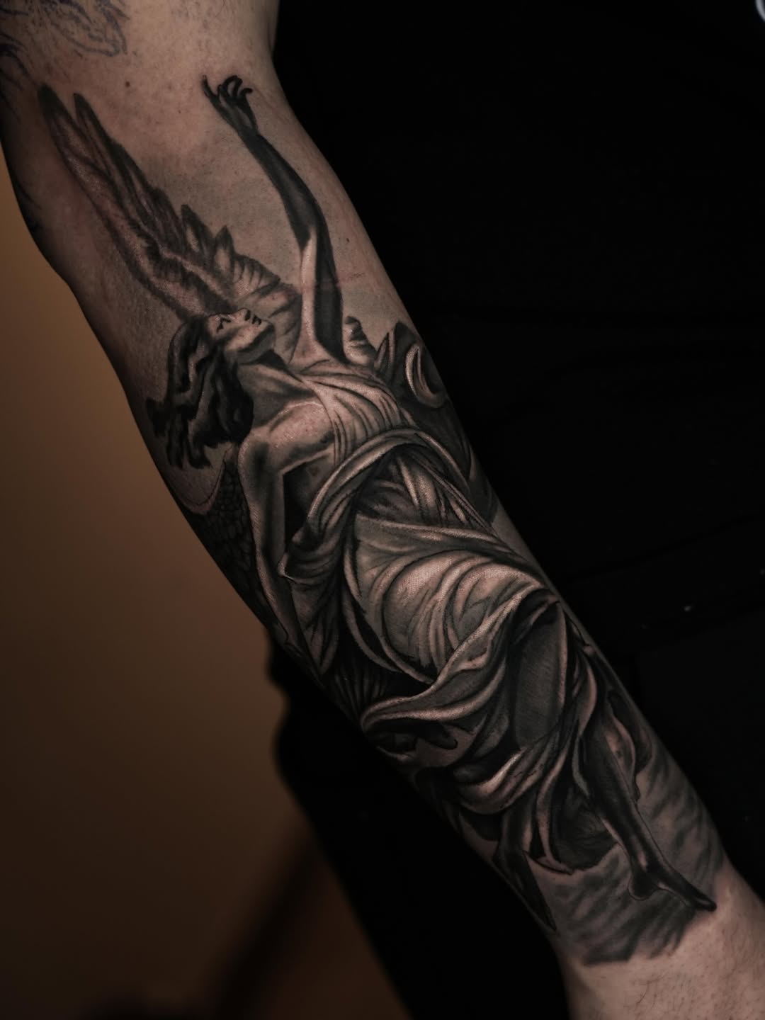 Tattoo by @aistetattoo — realism, black_and_grey