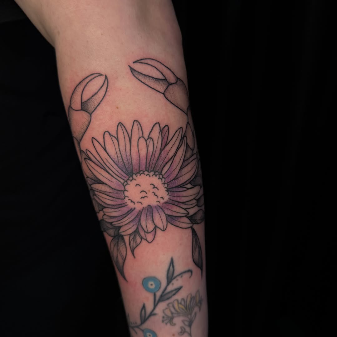 Daisy dotwork tattoo on the forearm by ✧˖°. Jordan