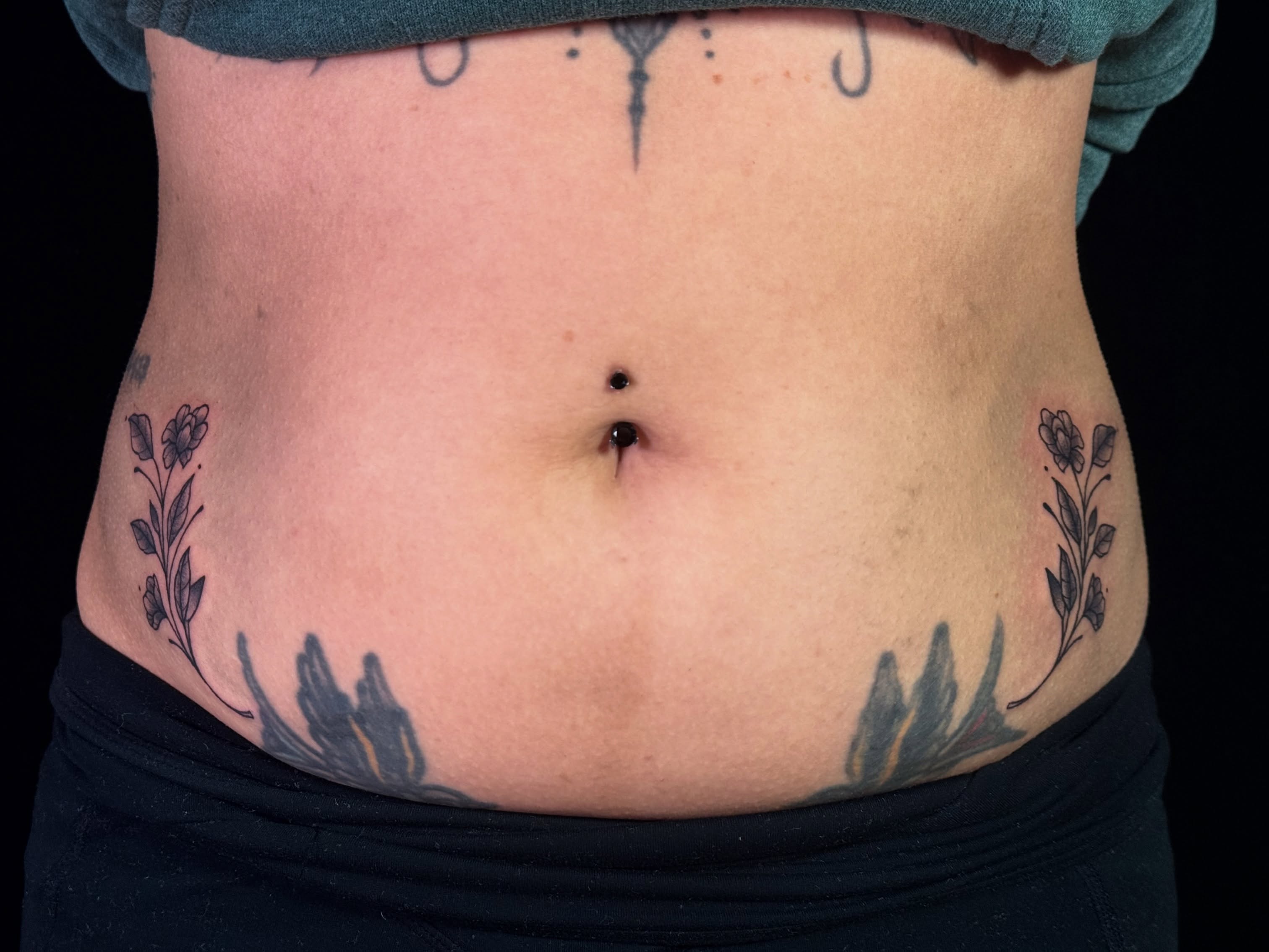 Tattoo by @miabarbatattoo โ black_and_grey