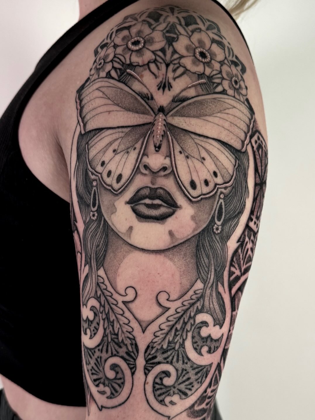 Tattoo by @luna_sea_tattoo — black_and_grey, ornamental