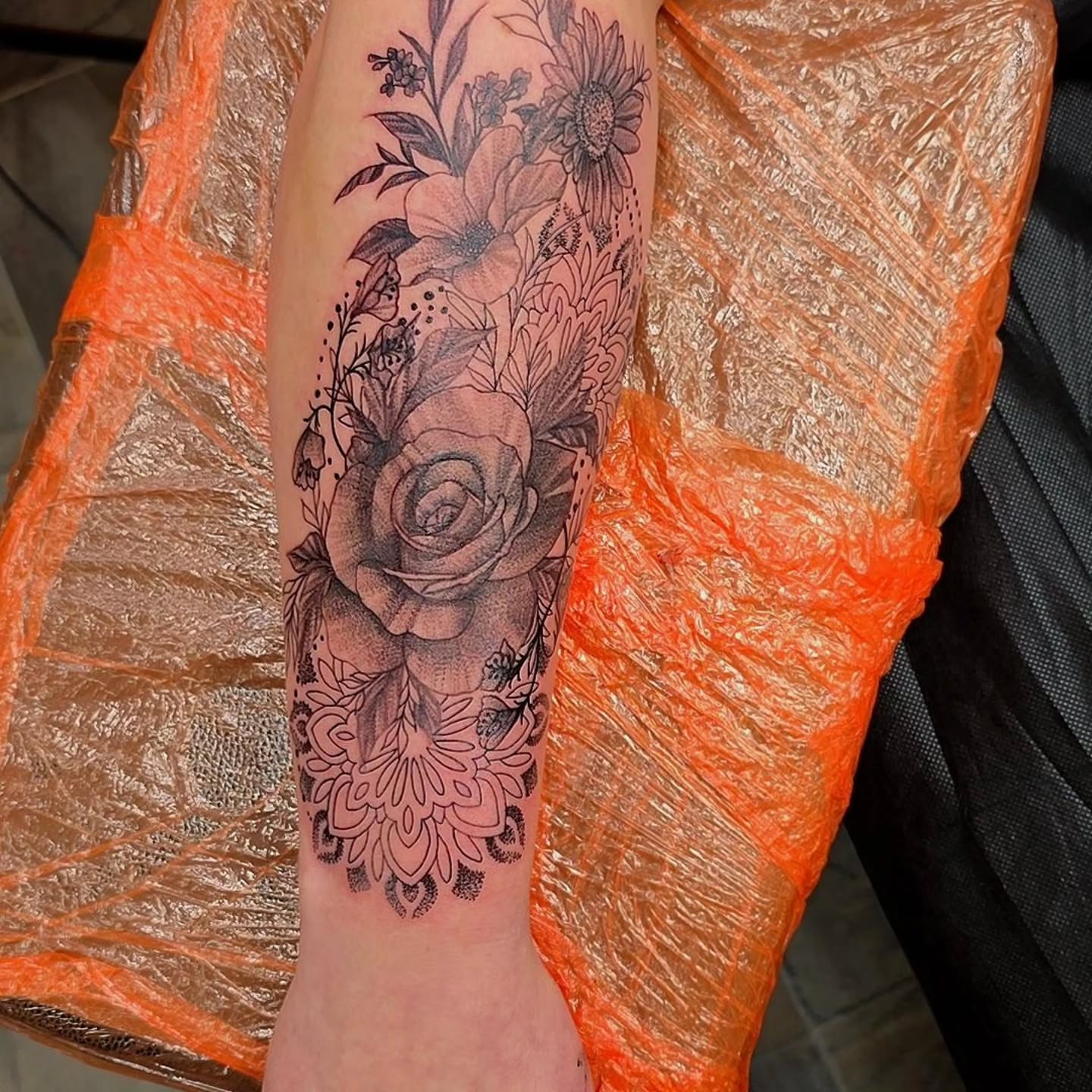 Tattoo by @creativeinsighttattoo19 — black_and_grey